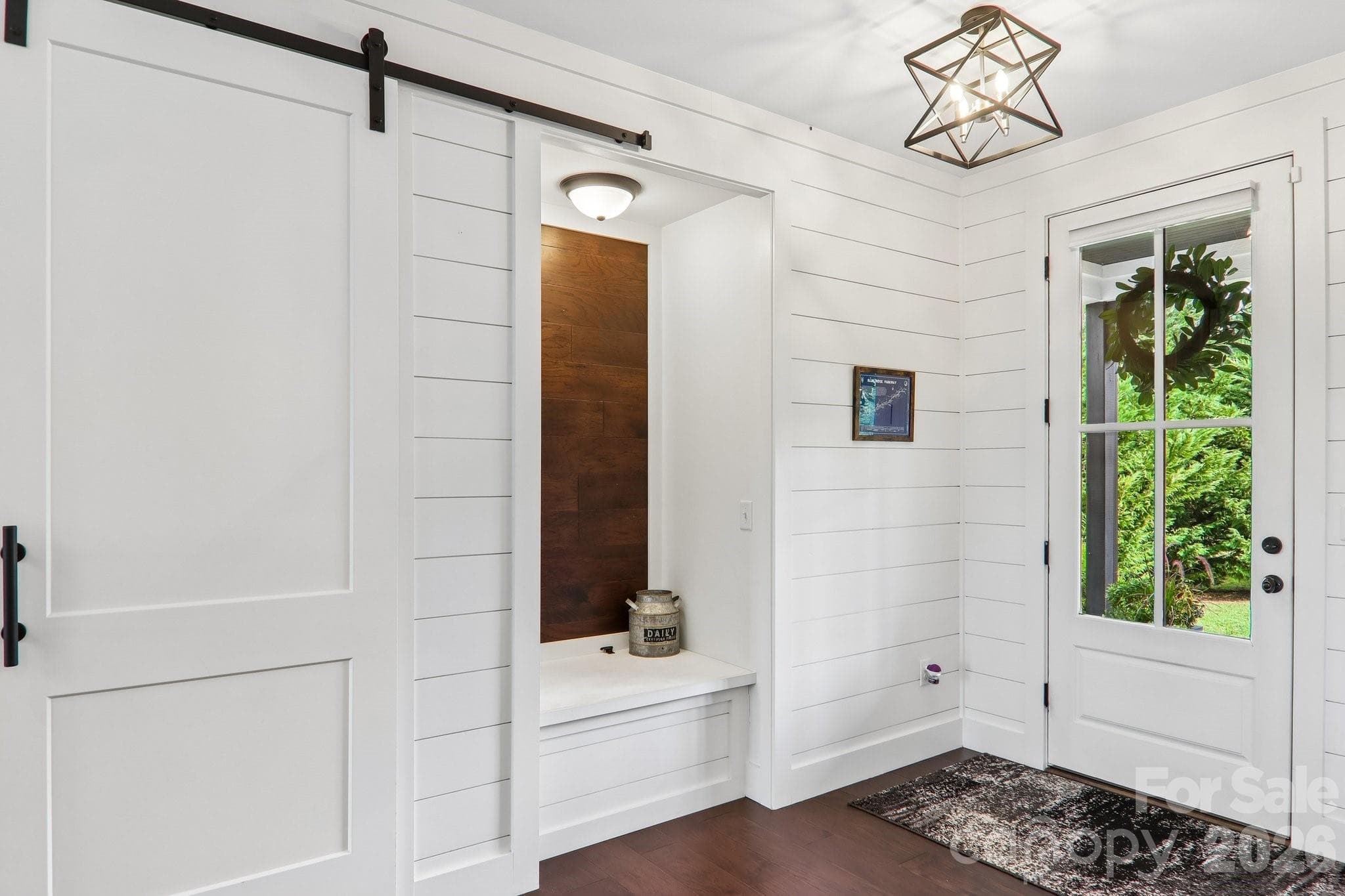 Foyer - 107 New Pinner Place, Arden