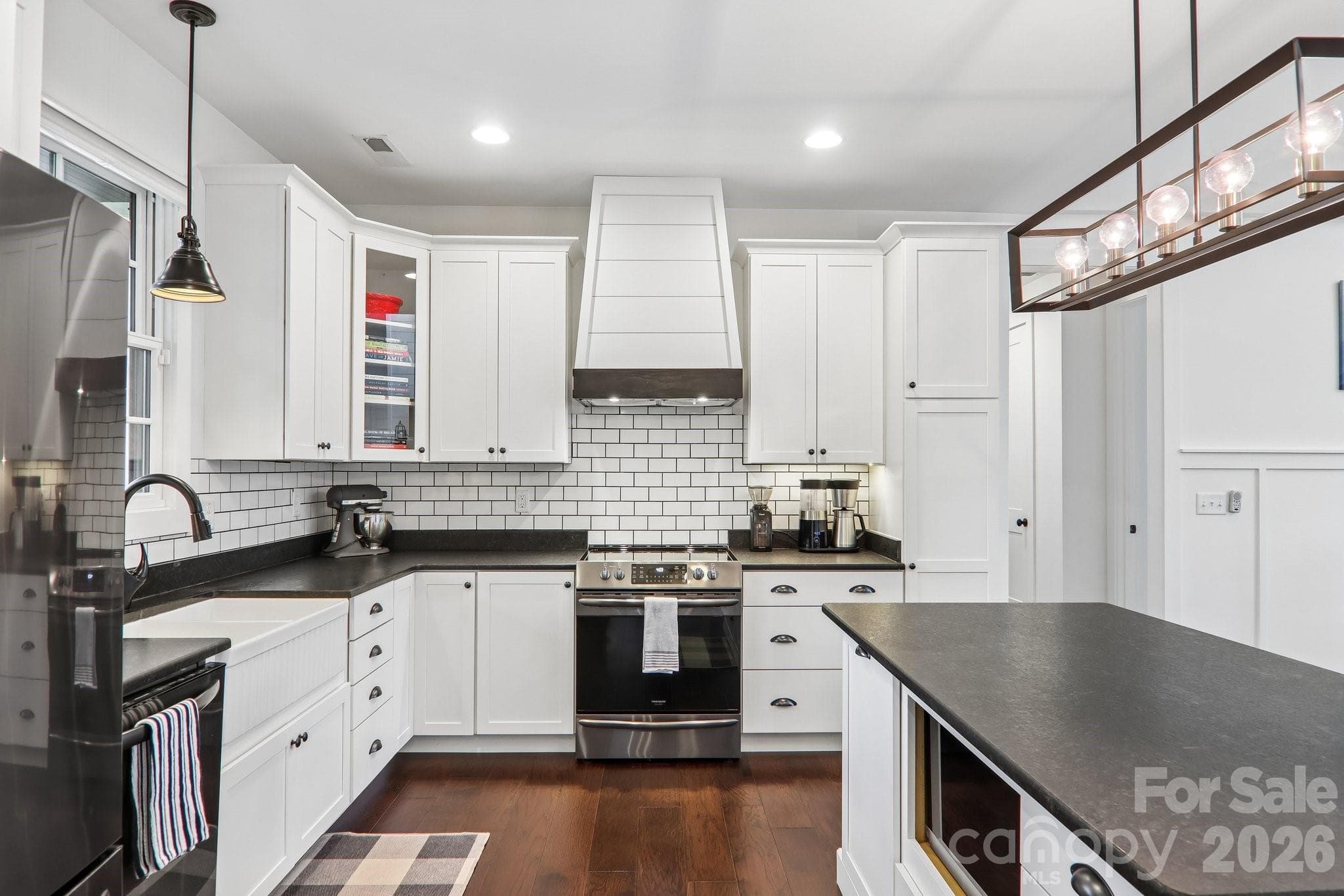 Single Family Residence at 107 New Pinner Place, Arden, photo 15 of 46