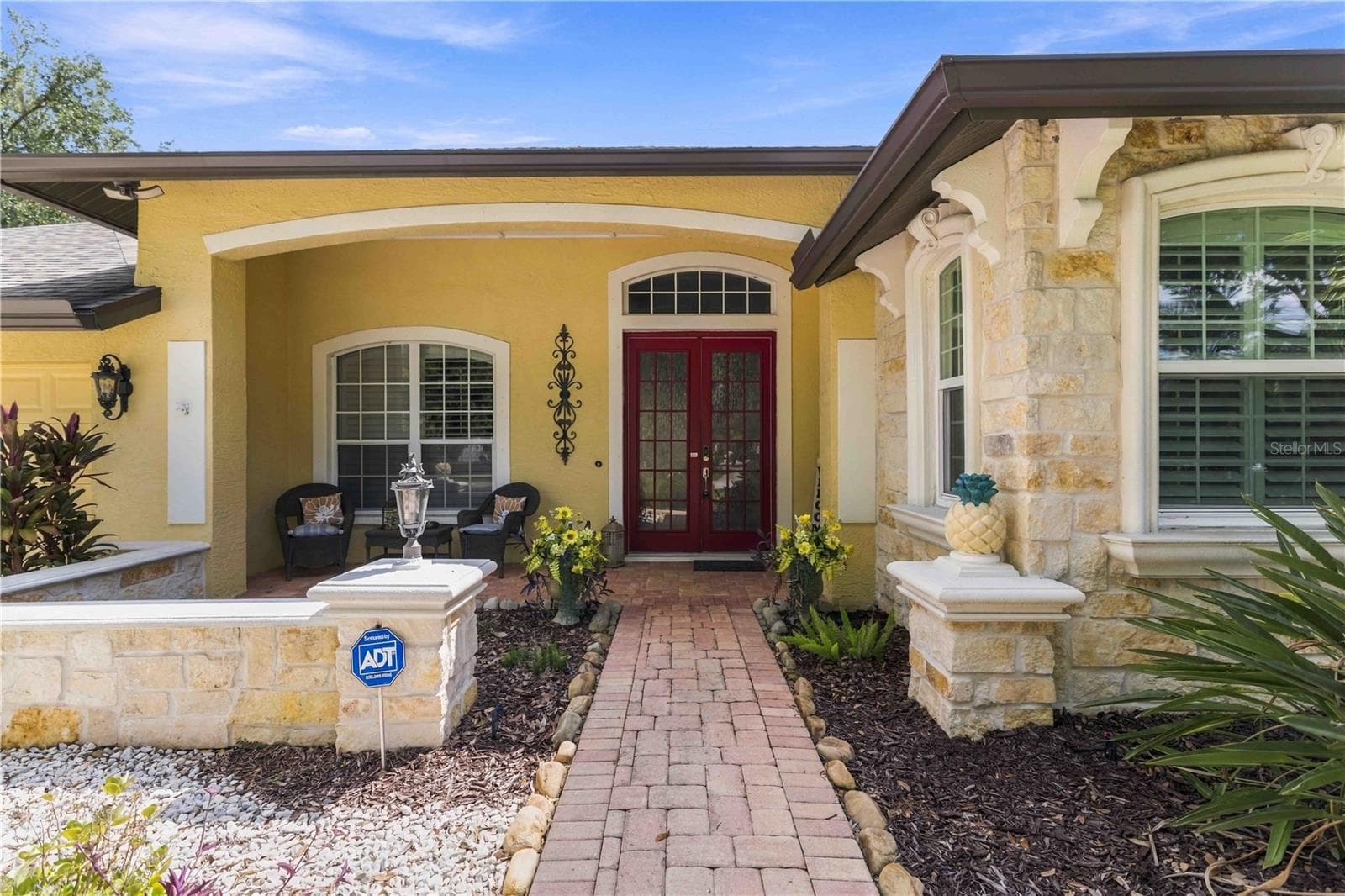 Single Family Residence at 127 MILL RUN E, BRADENTON, photo 4 of 40
