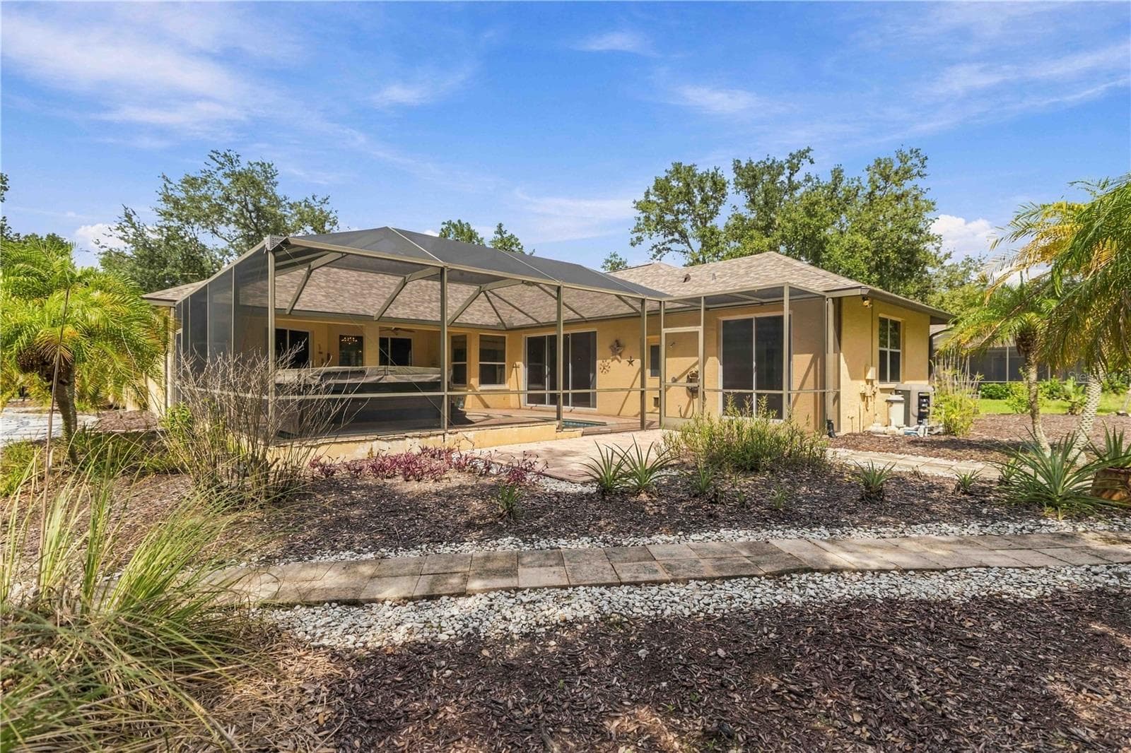Single Family Residence at 127 MILL RUN E, BRADENTON, photo 31 of 40