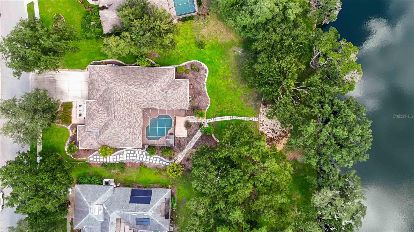 Single Family Residence at 127 MILL RUN E, BRADENTON, photo 39 of 40