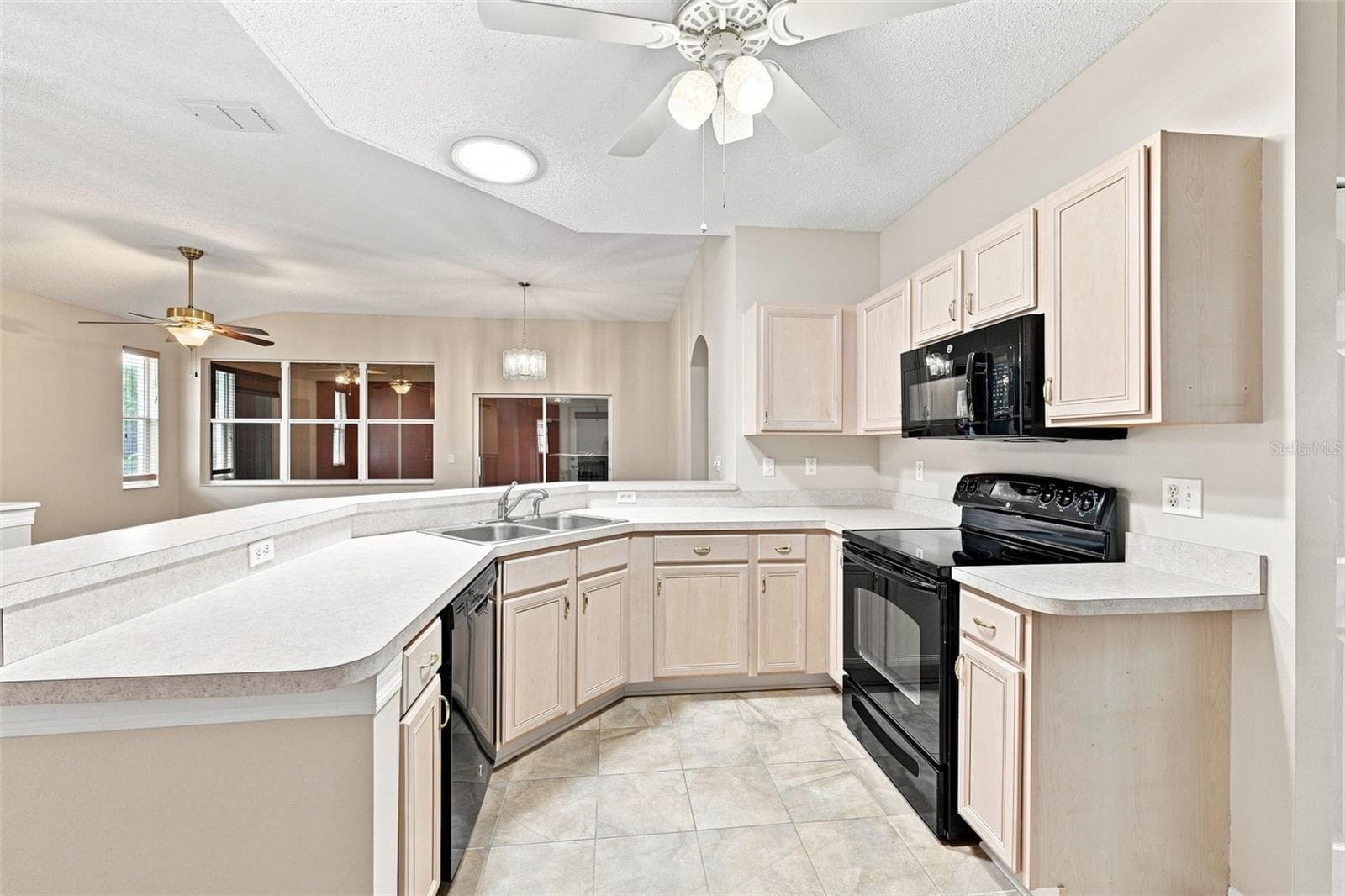 Kitchen - 1014 RADISON AVE #11, SUN CITY CENTER