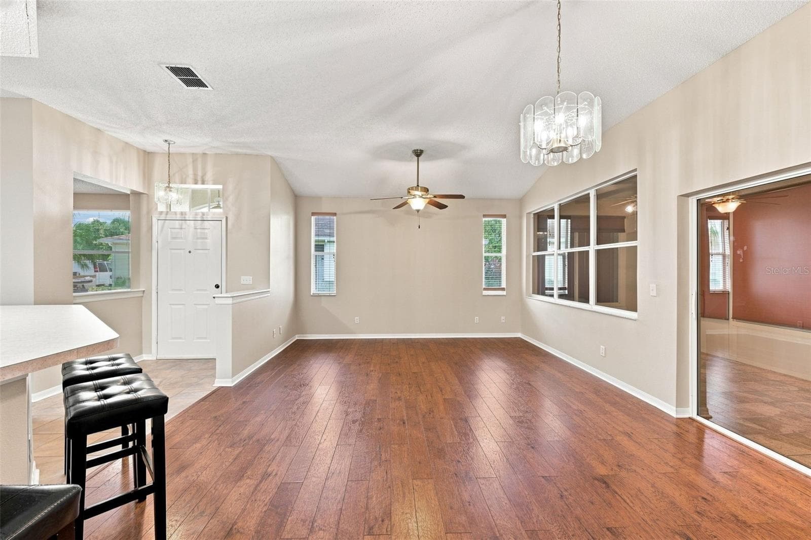 Living area - 1014 RADISON AVE #11, SUN CITY CENTER