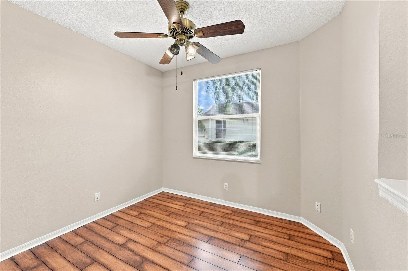 Den - 1014 RADISON AVE #11, SUN CITY CENTER