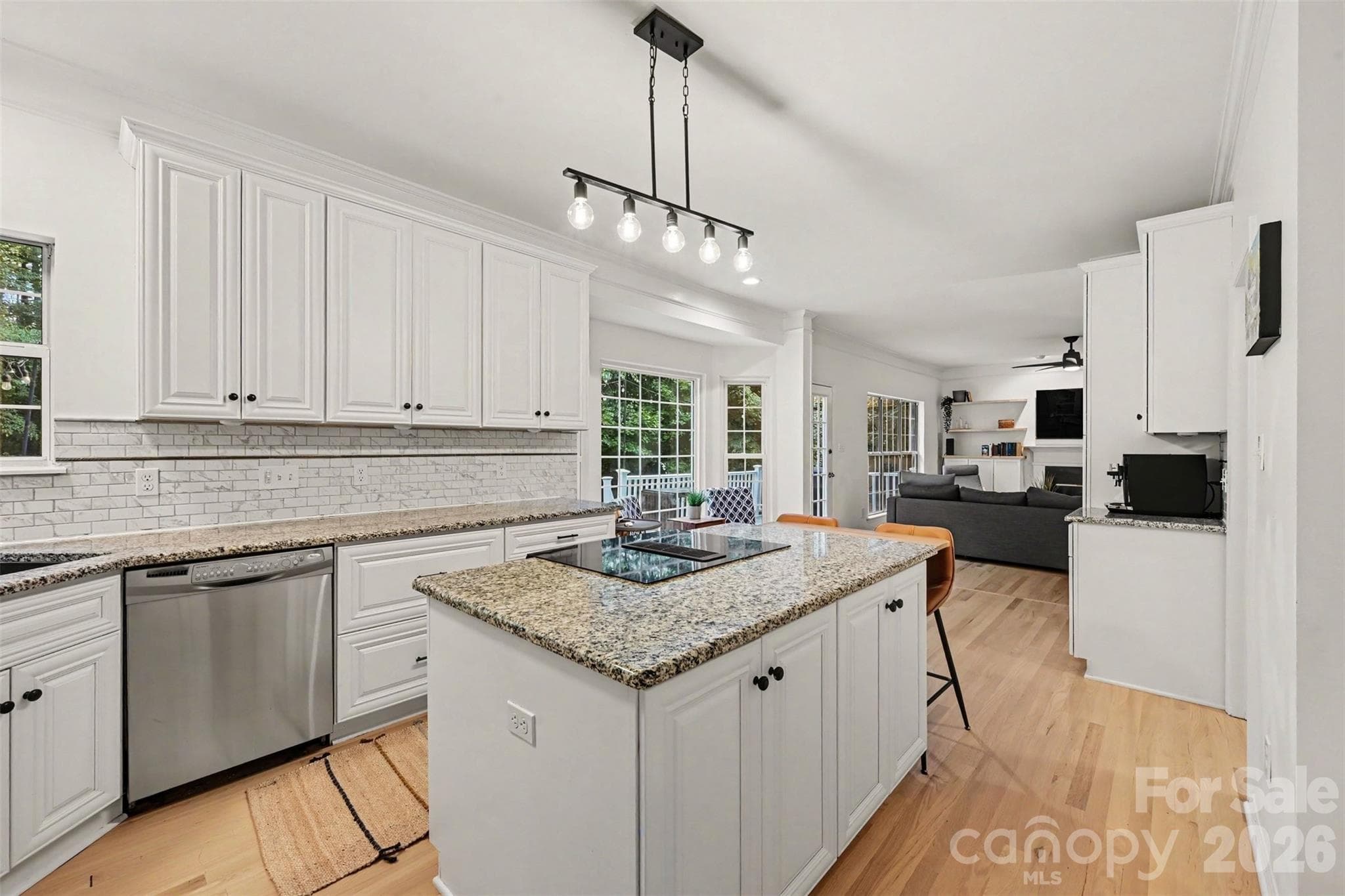 Single Family Residence at 3524 Crescent Knoll Drive, Matthews, photo 14 of 37