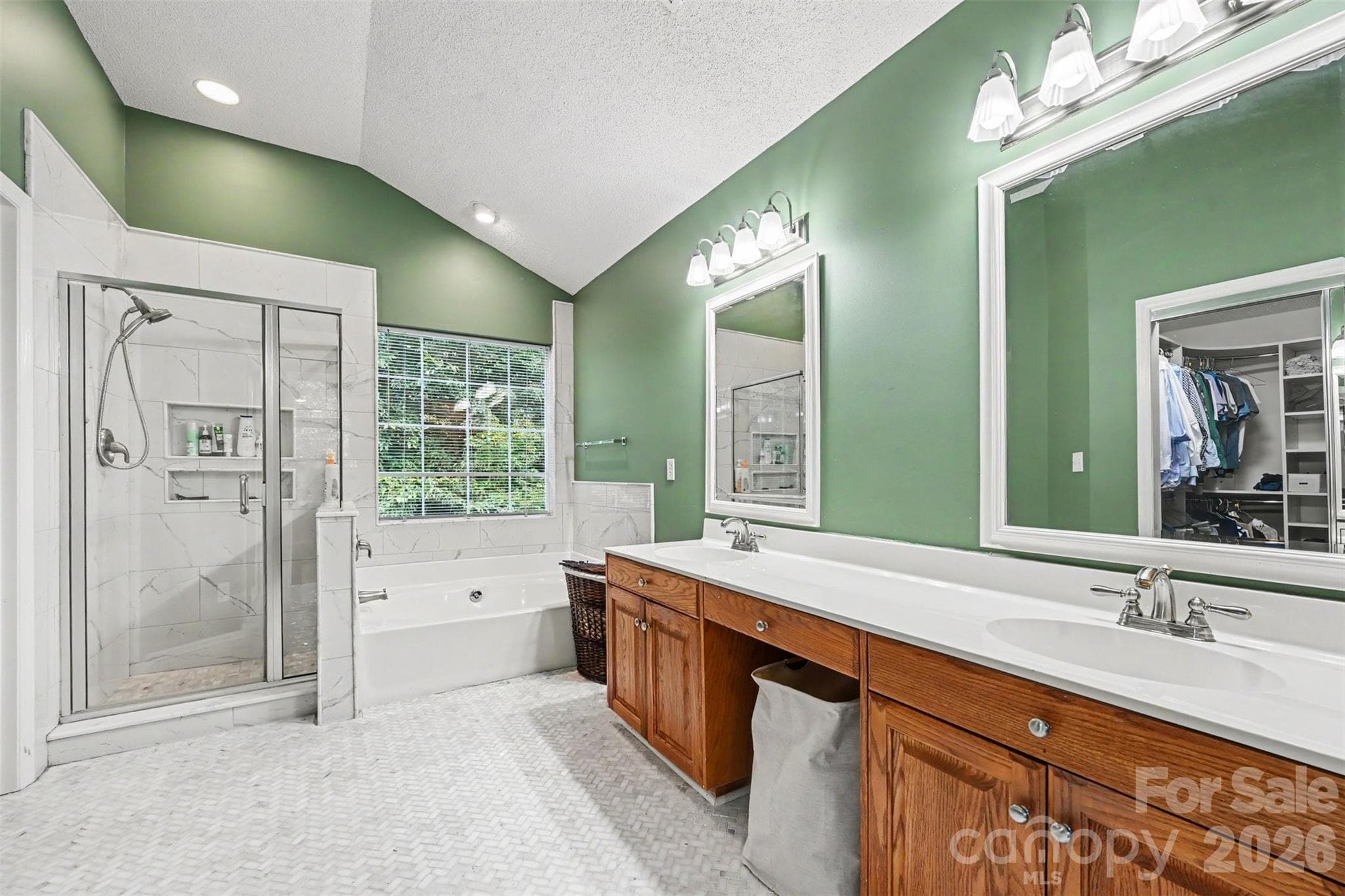 Single Family Residence at 3524 Crescent Knoll Drive, Matthews, photo 25 of 37