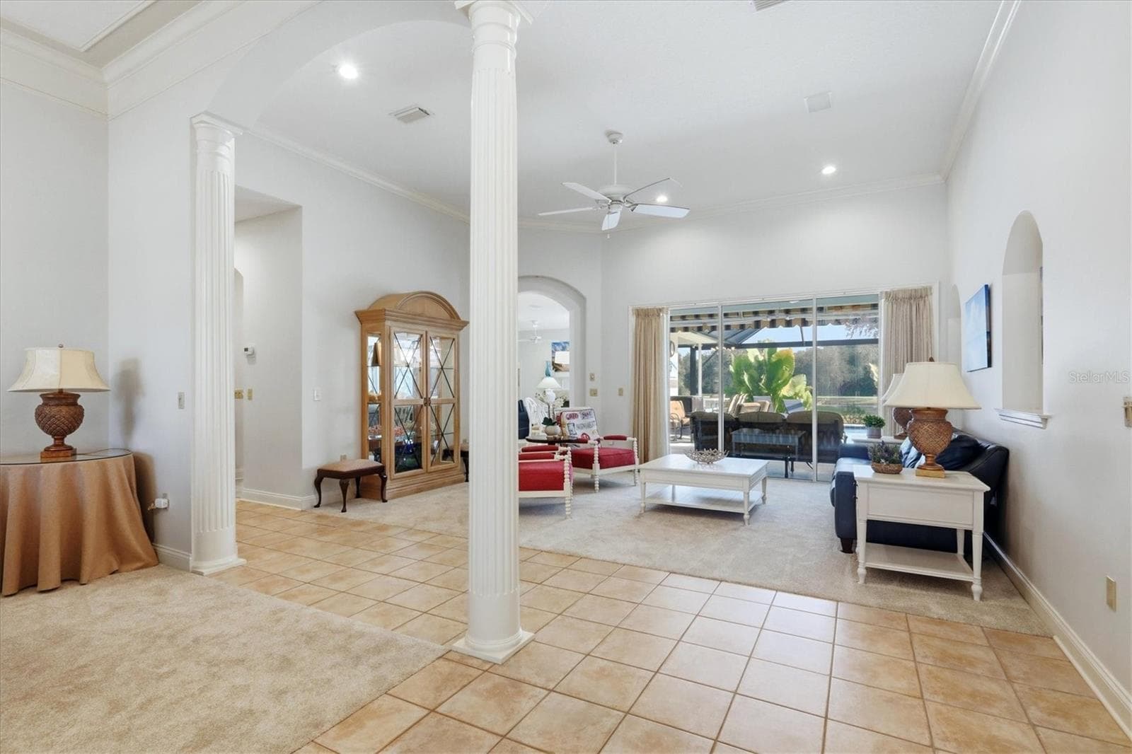 Single Family Residence at 9913 LAUREL VALLEY AVENUE CIR, BRADENTON, photo 5 of 57
