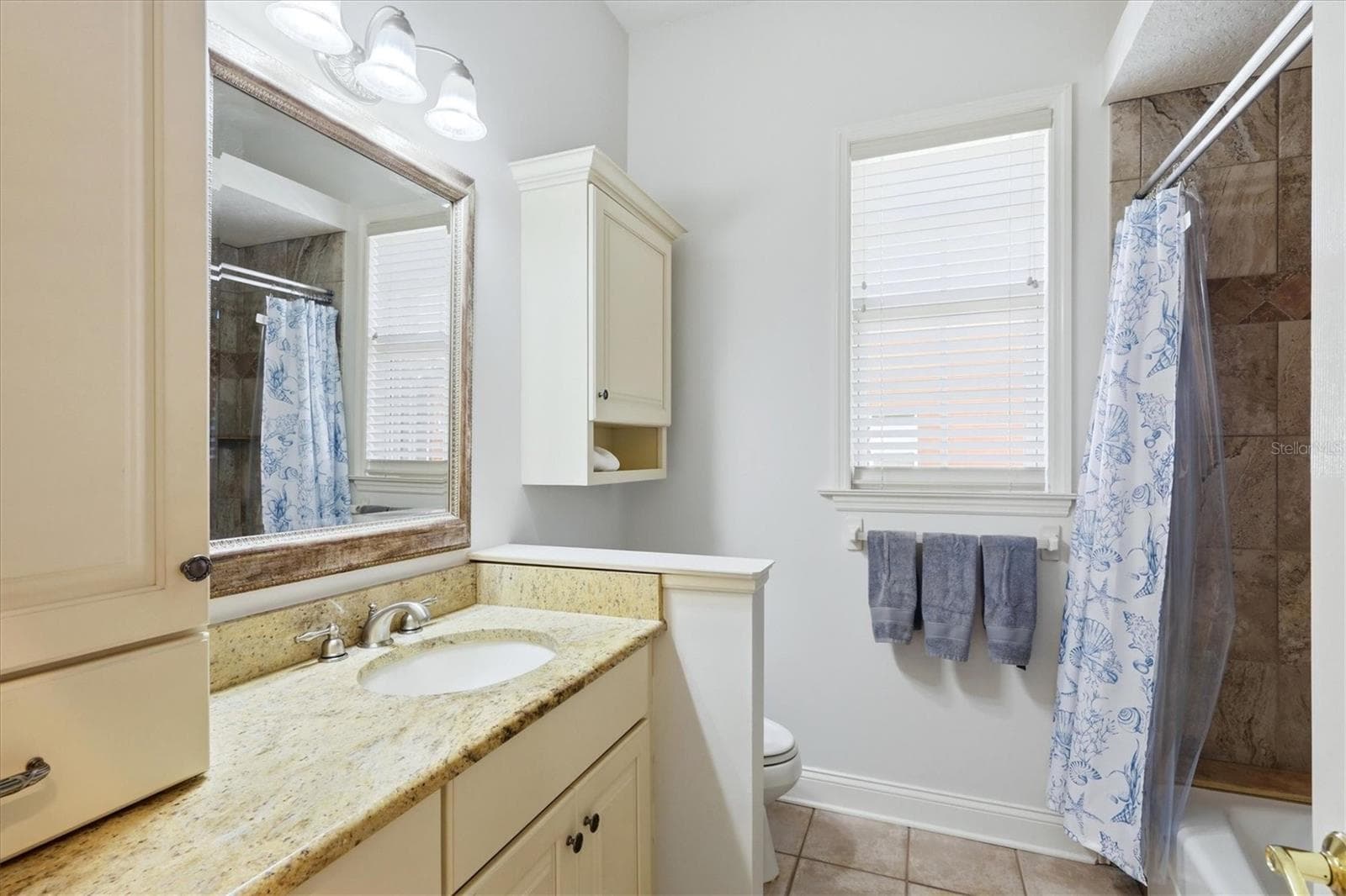 Single Family Residence at 9913 LAUREL VALLEY AVENUE CIR, BRADENTON, photo 26 of 57
