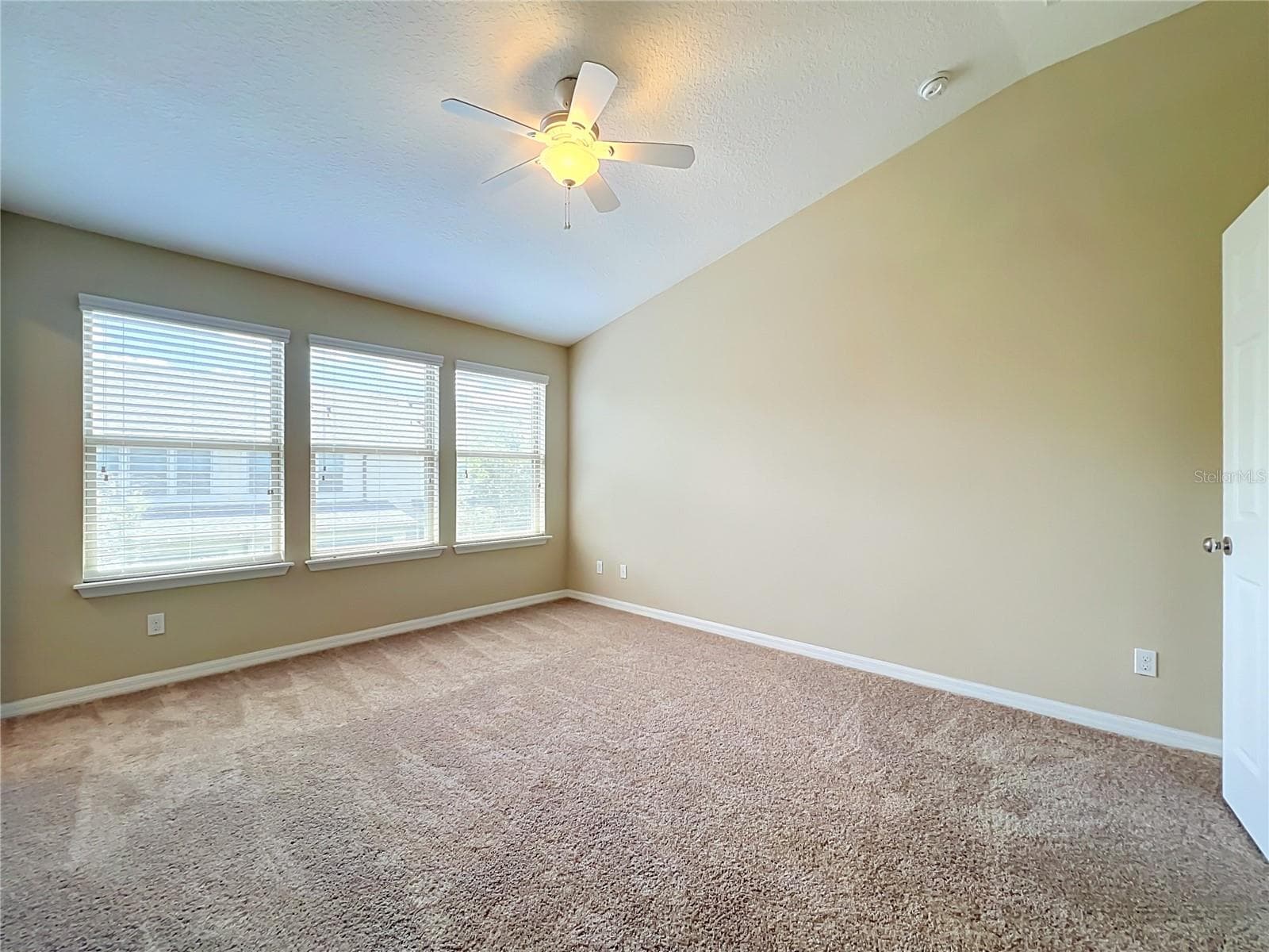 Townhouse at 520 VIRTUOSO LN #68, ORLANDO, photo 16 of 35