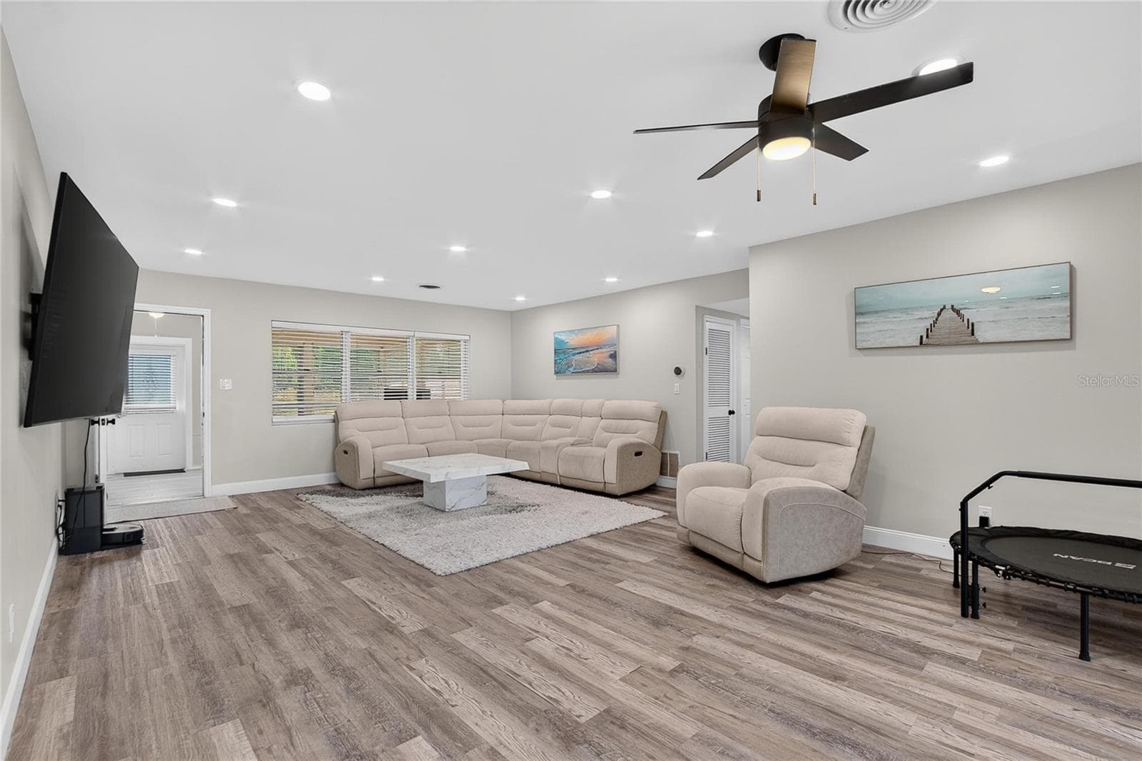 Single Family Residence at 1974 SOUTHVIEW RD, LARGO, photo 21 of 36