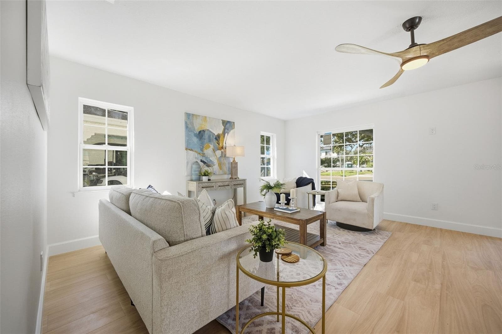 Single Family Residence at 615 E DAVIS BLVD, TAMPA, photo 5 of 89