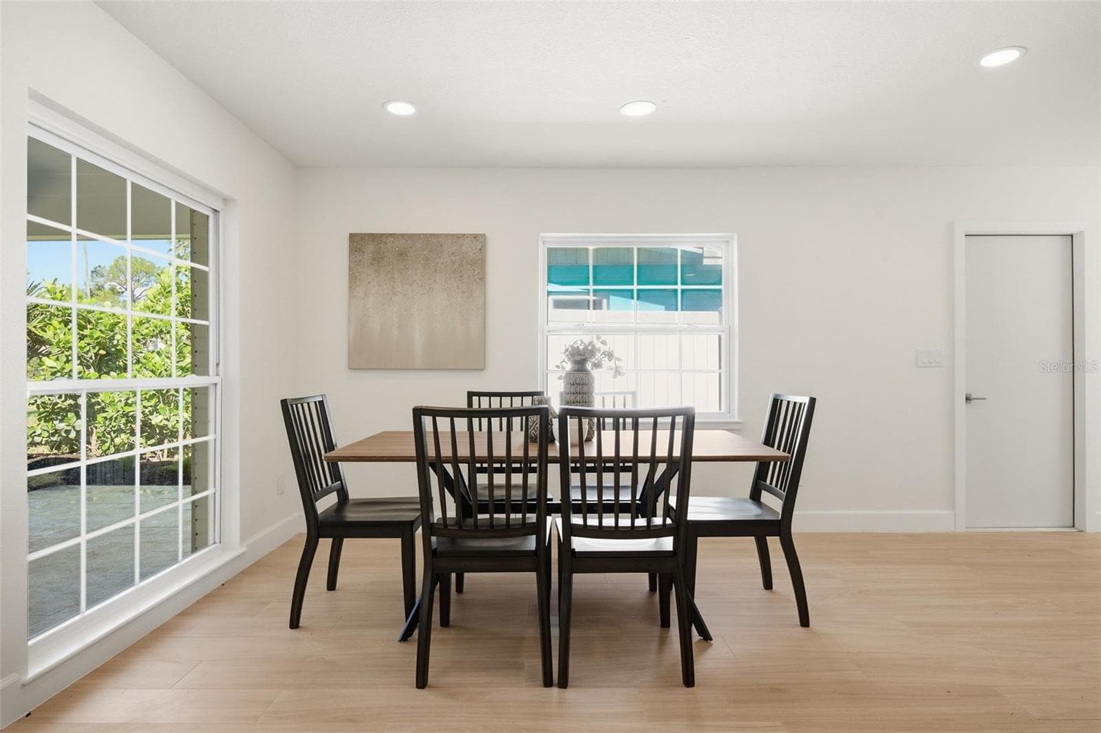 Single Family Residence at 615 E DAVIS BLVD, TAMPA, photo 13 of 89