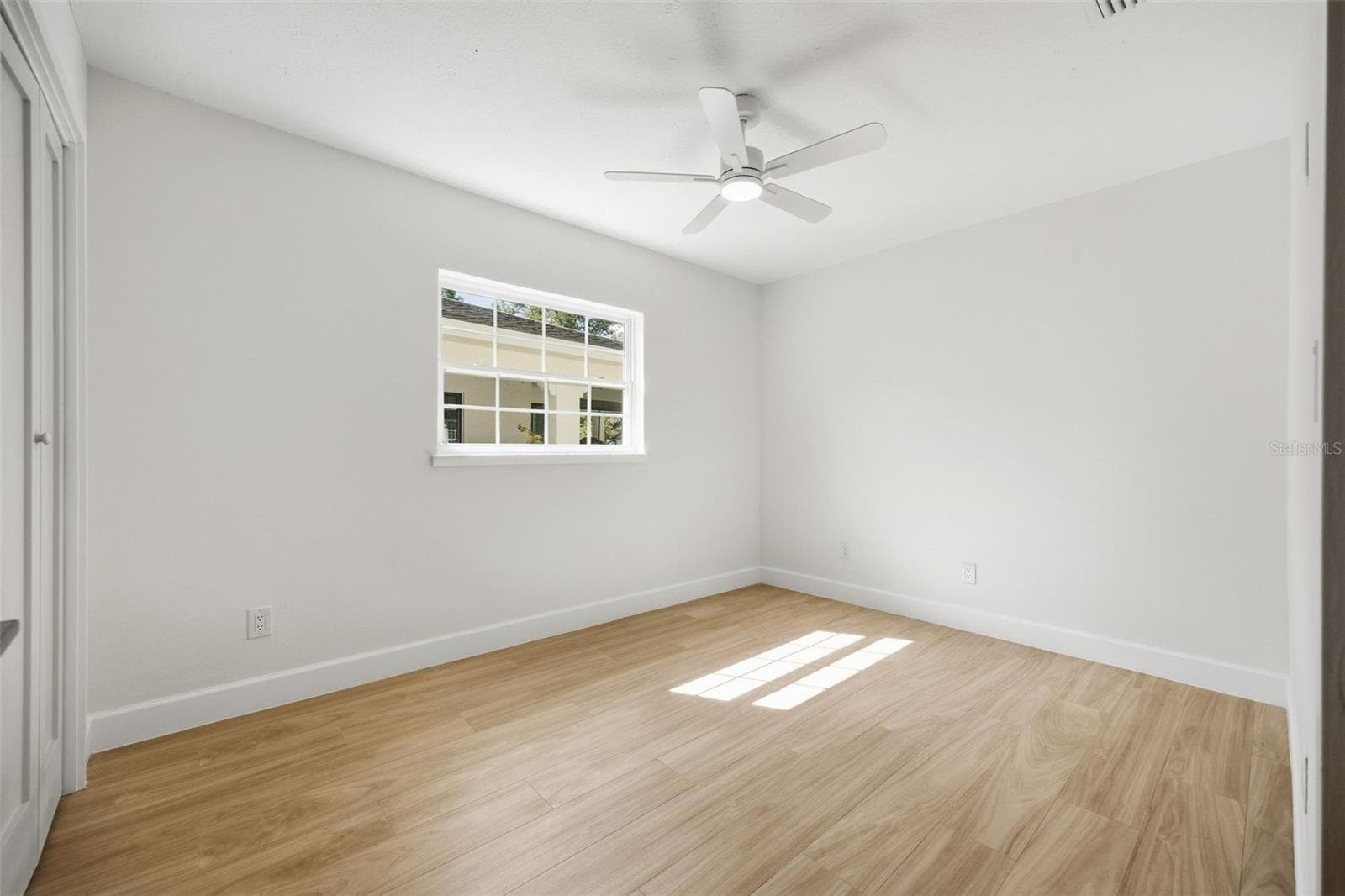 Single Family Residence at 615 E DAVIS BLVD, TAMPA, photo 16 of 89
