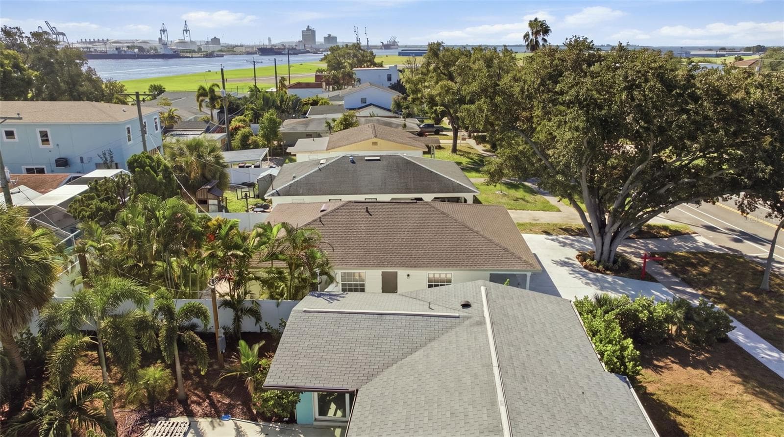 Single Family Residence at 615 E DAVIS BLVD, TAMPA, photo 39 of 89