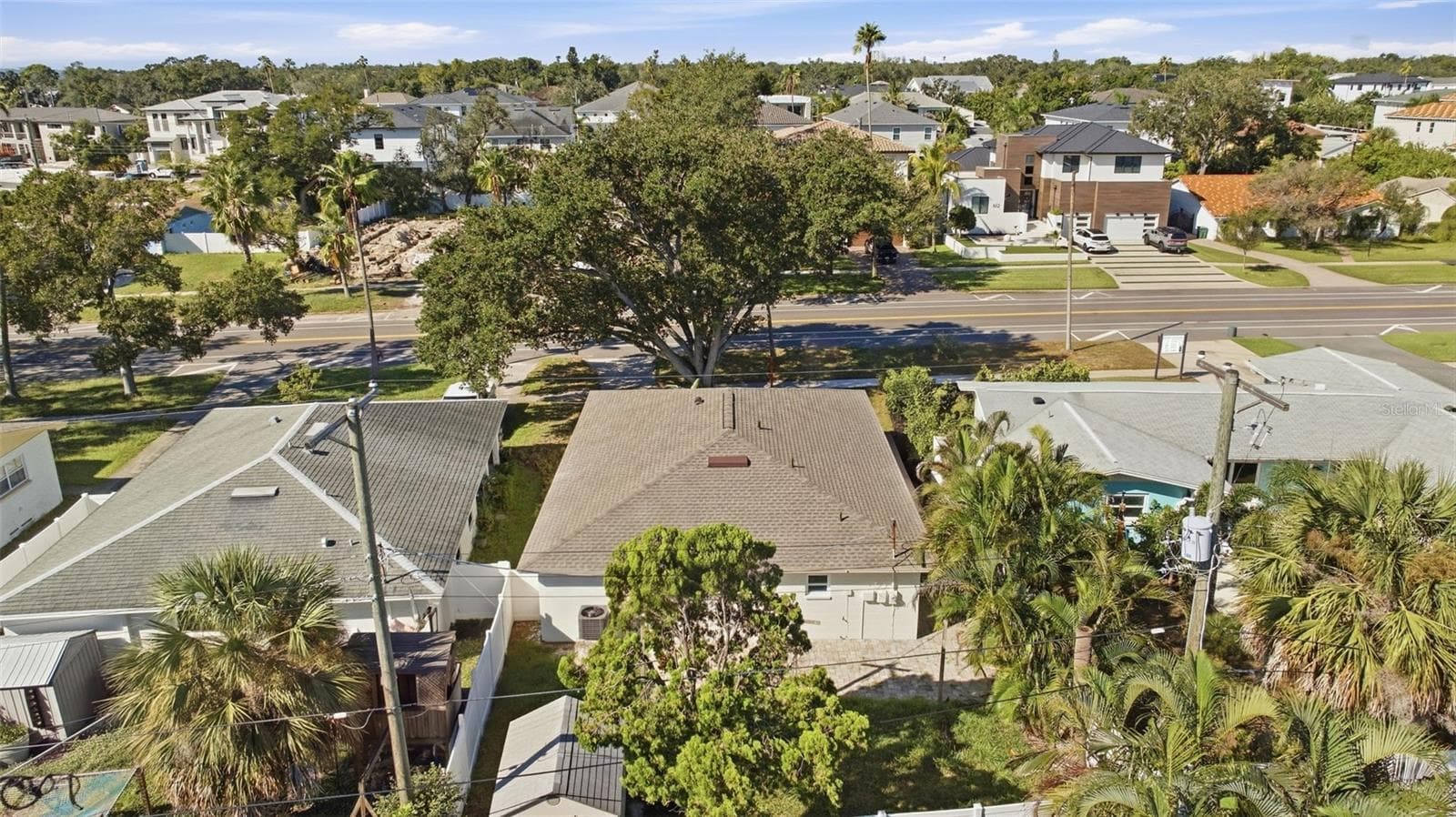 Single Family Residence at 615 E DAVIS BLVD, TAMPA, photo 41 of 89