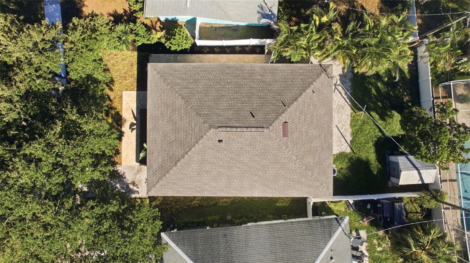 Single Family Residence at 615 E DAVIS BLVD, TAMPA, photo 44 of 89