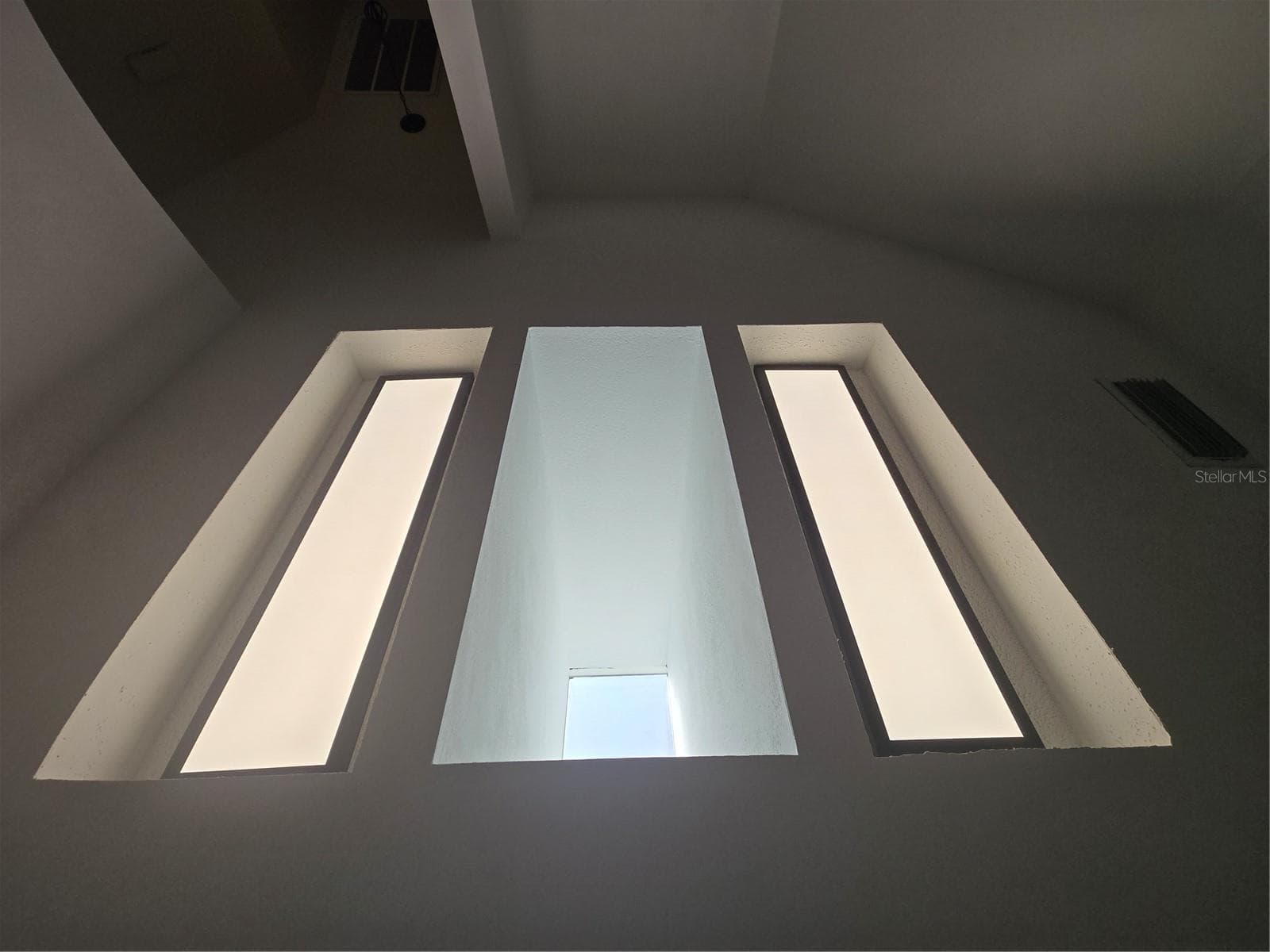Kitchen/Skylight/LED Light - 8211 MATTHEW DR, NEW PORT RICHEY