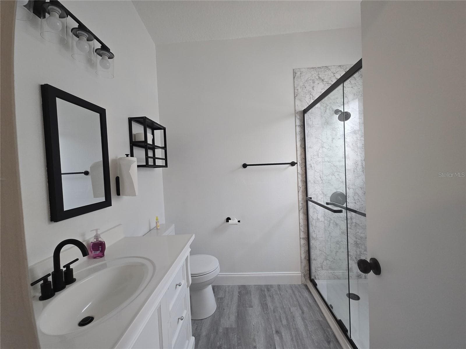 Master Bathroom - 8211 MATTHEW DR, NEW PORT RICHEY