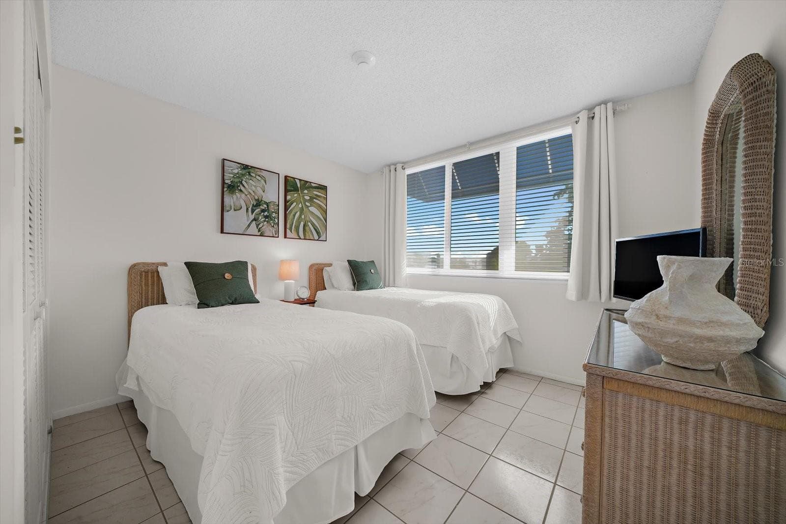 Condominium at 843 BAYPORT WAY #843, LONGBOAT KEY, photo 7 of 87