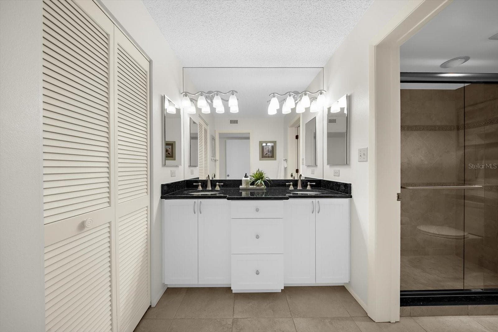 Condominium at 843 BAYPORT WAY #843, LONGBOAT KEY, photo 13 of 87
