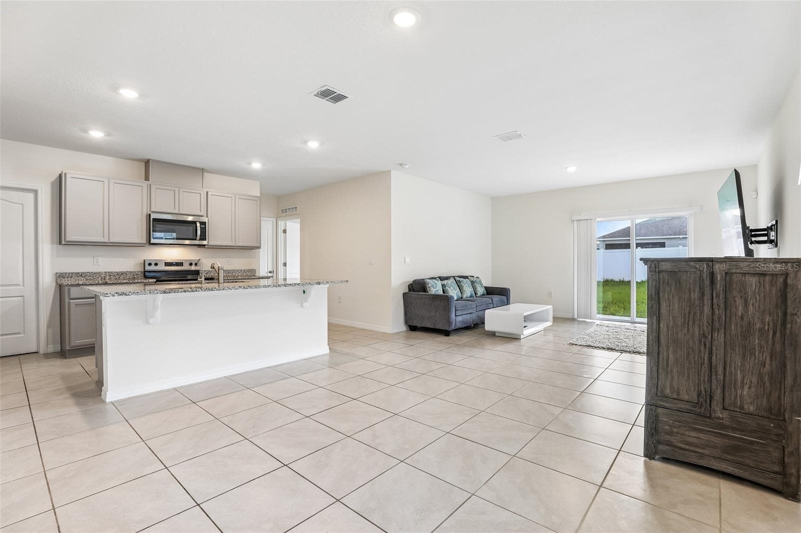 Kitchen/Dining/Living room - 2945 ELIO HAMMOCK DR, HARMONY
