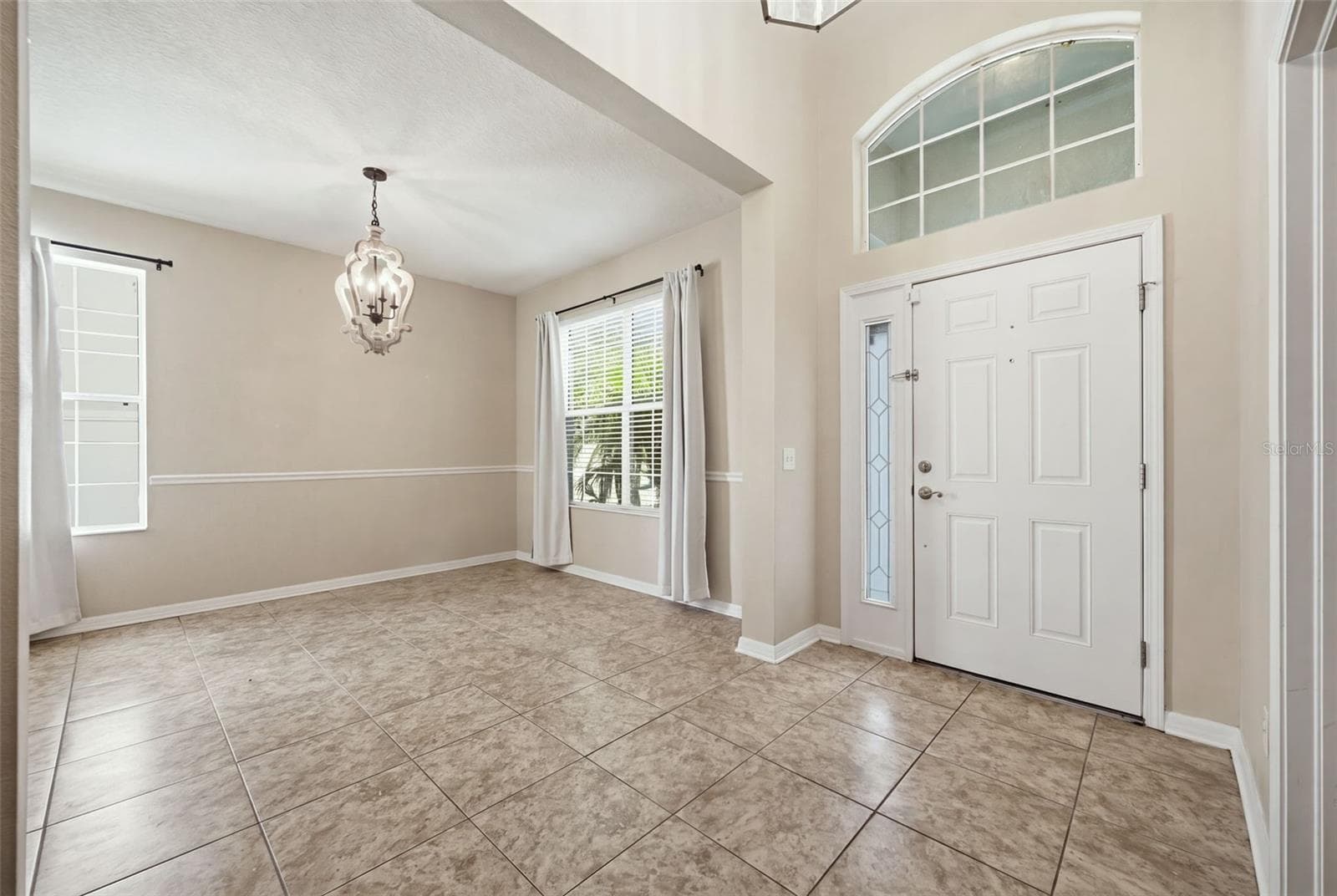 Single Family Residence at 7207 FOREST MERE DR, RIVERVIEW, photo 4 of 43