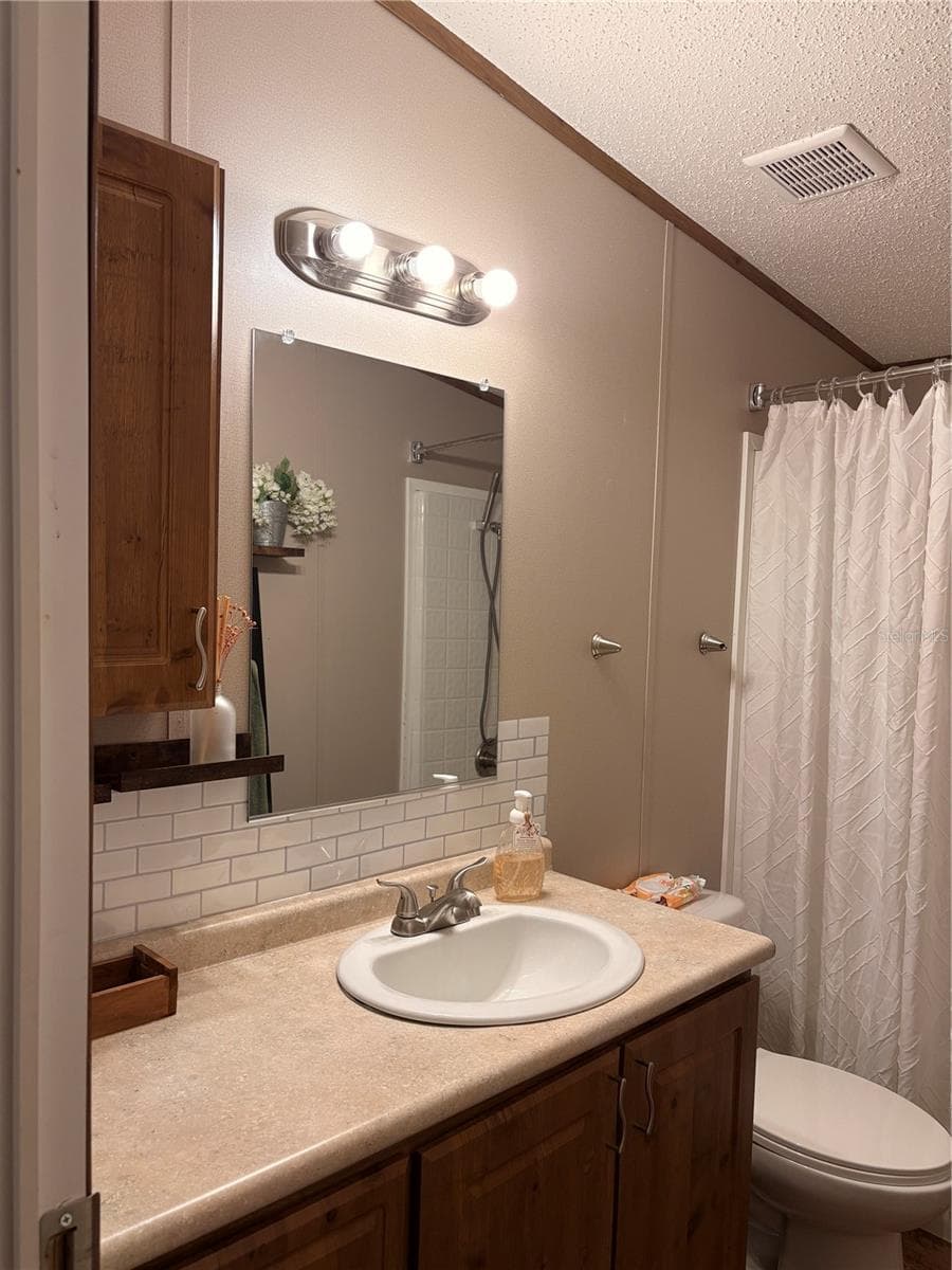 Manufactured Home at 1012 WARDEN LN, IMMOKALEE, photo 19 of 31