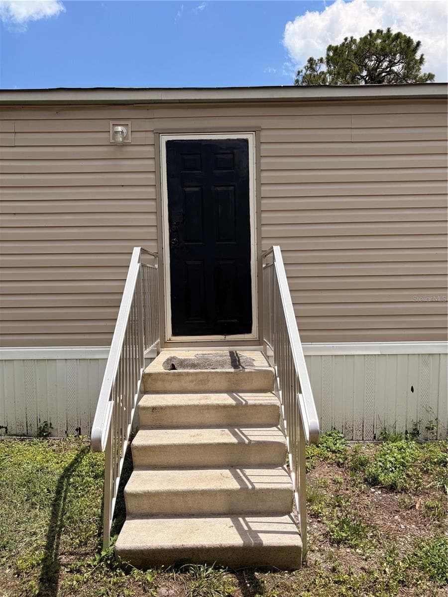 Back Door - 1012 WARDEN LN, IMMOKALEE