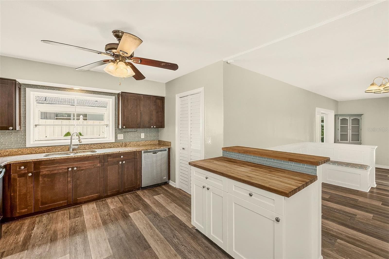 Single Family Residence at 809 JACARANDA DR, LARGO, photo 14 of 60