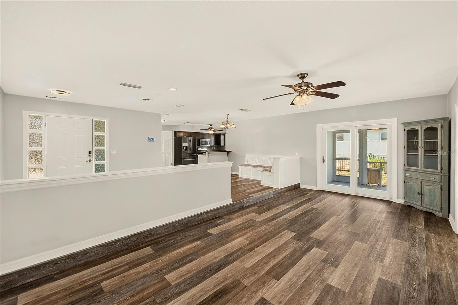 Single Family Residence at 809 JACARANDA DR, LARGO, photo 22 of 60