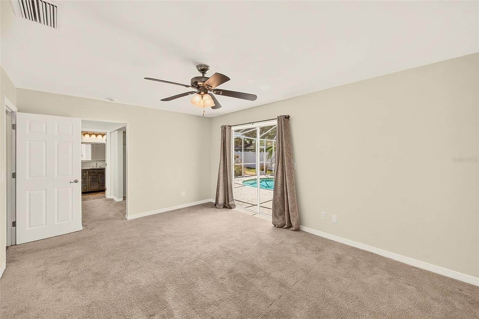 Single Family Residence at 809 JACARANDA DR, LARGO, photo 31 of 60
