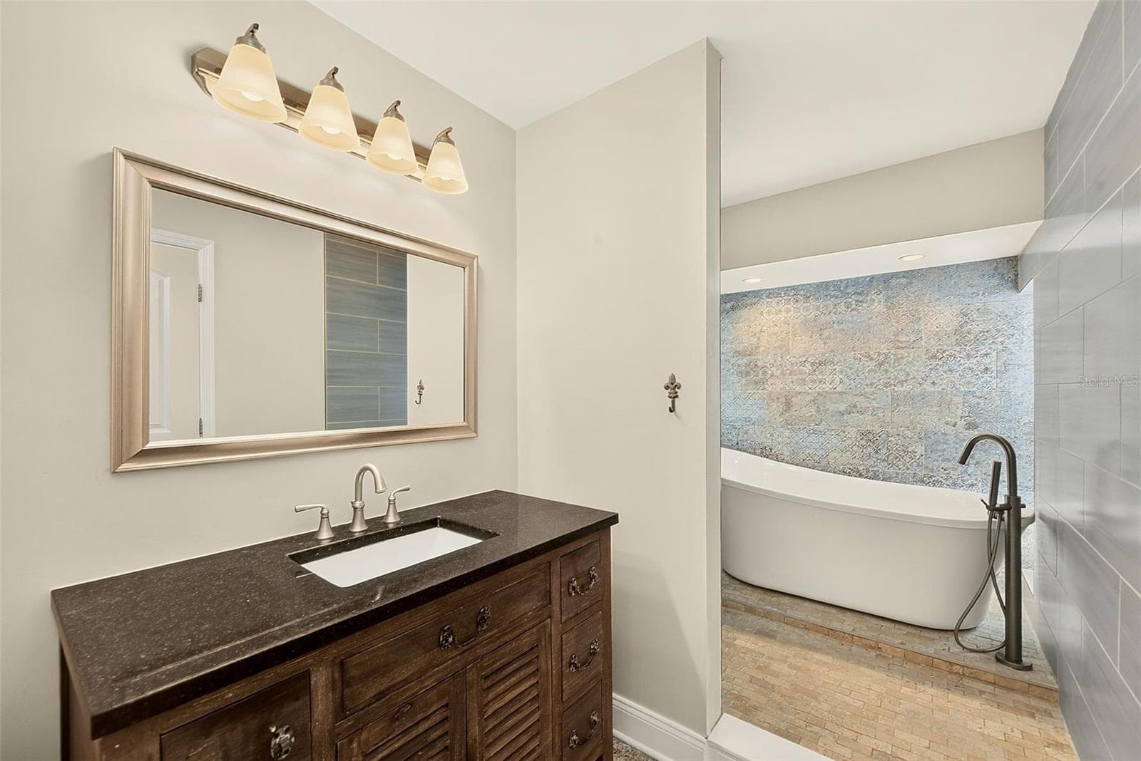 Single Family Residence at 809 JACARANDA DR, LARGO, photo 35 of 60