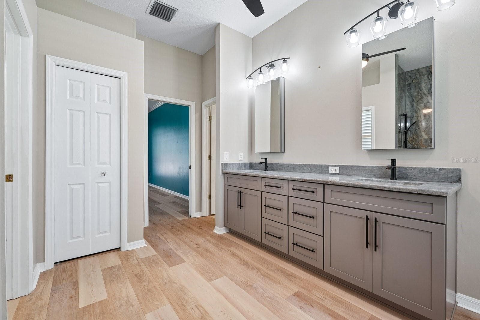 Primary Bath Upscale Custom Cabinetry - 1003 KINGS WAY LN, TARPON SPRINGS