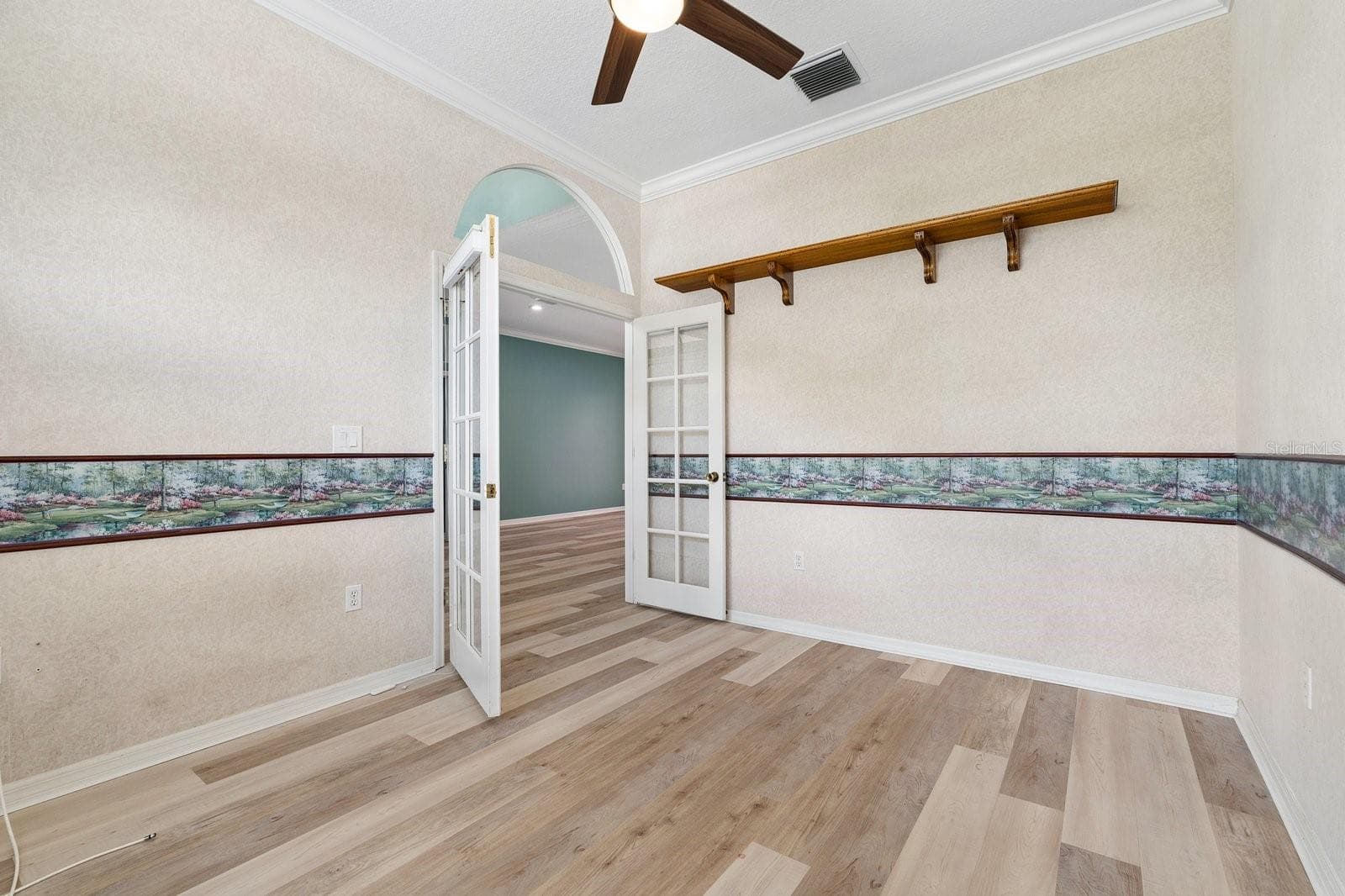 Dedicated Study/Den/Office - 1003 KINGS WAY LN, TARPON SPRINGS