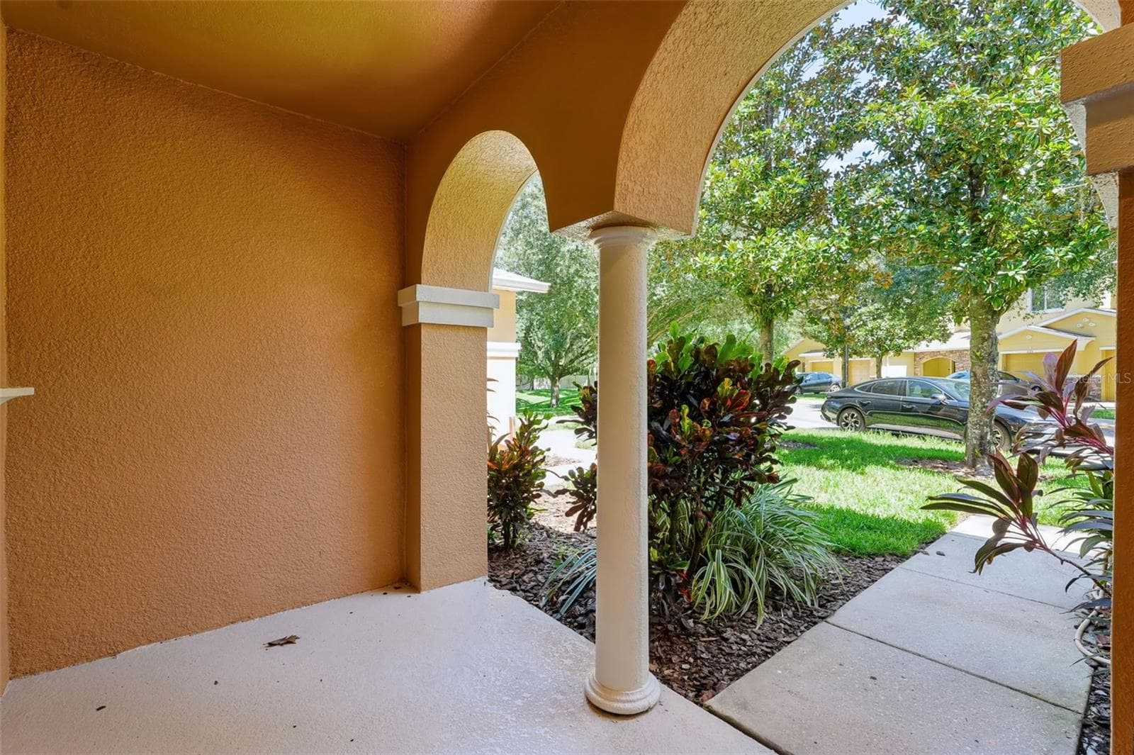 Townhouse at 4525 LIMERICK DR, TAMPA, photo 2 of 46