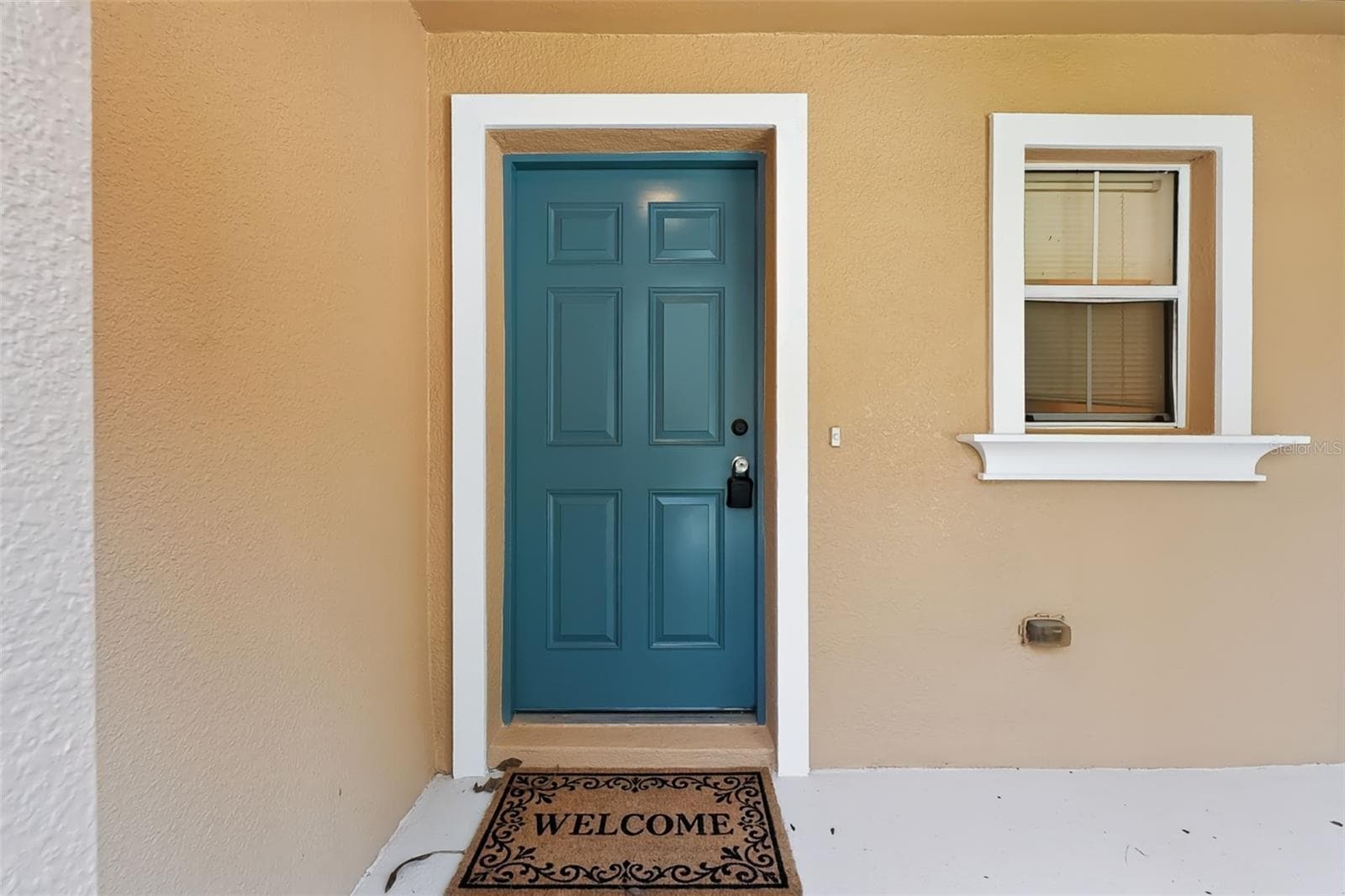 Townhouse at 4525 LIMERICK DR, TAMPA, photo 4 of 46