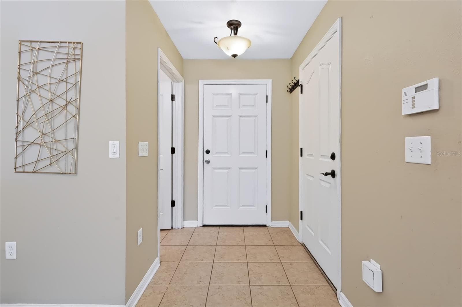 Townhouse at 4525 LIMERICK DR, TAMPA, photo 5 of 46