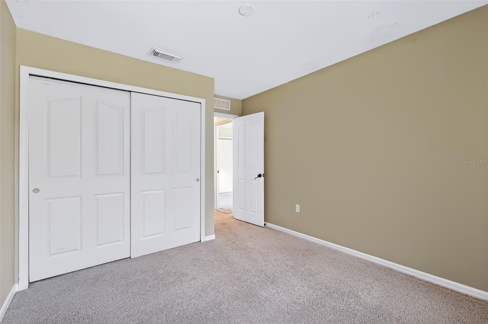 Townhouse at 4525 LIMERICK DR, TAMPA, photo 28 of 46