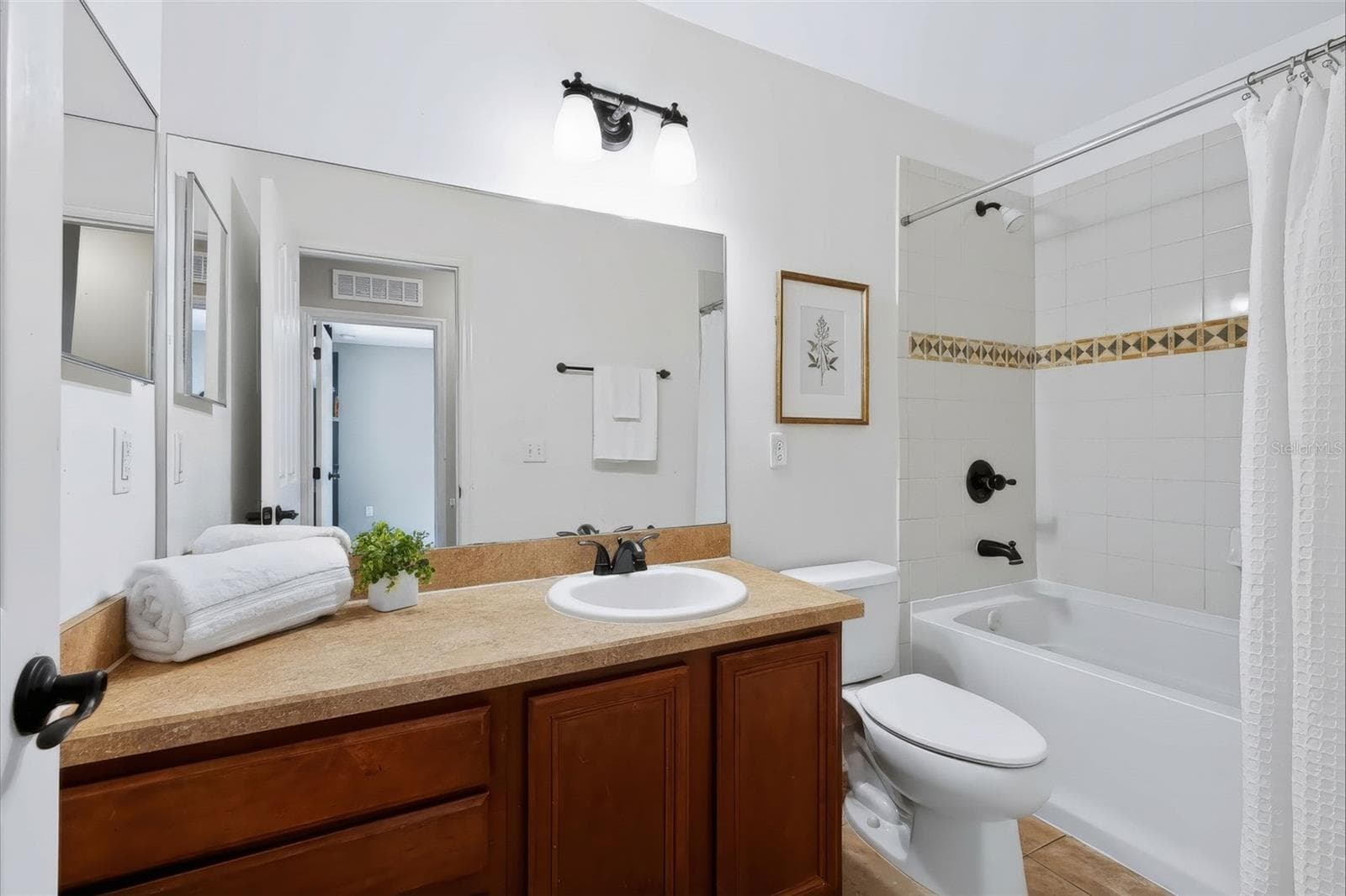 Townhouse at 4525 LIMERICK DR, TAMPA, photo 29 of 46
