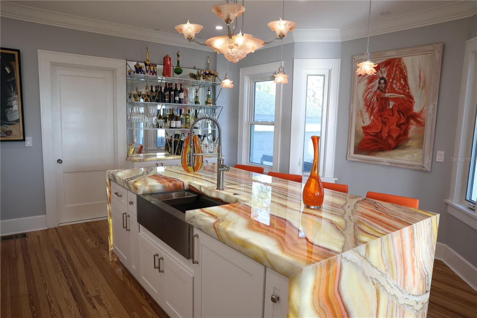 Single Family Residence at 2041 BEACH DR SE, ST PETERSBURG, photo 12 of 31