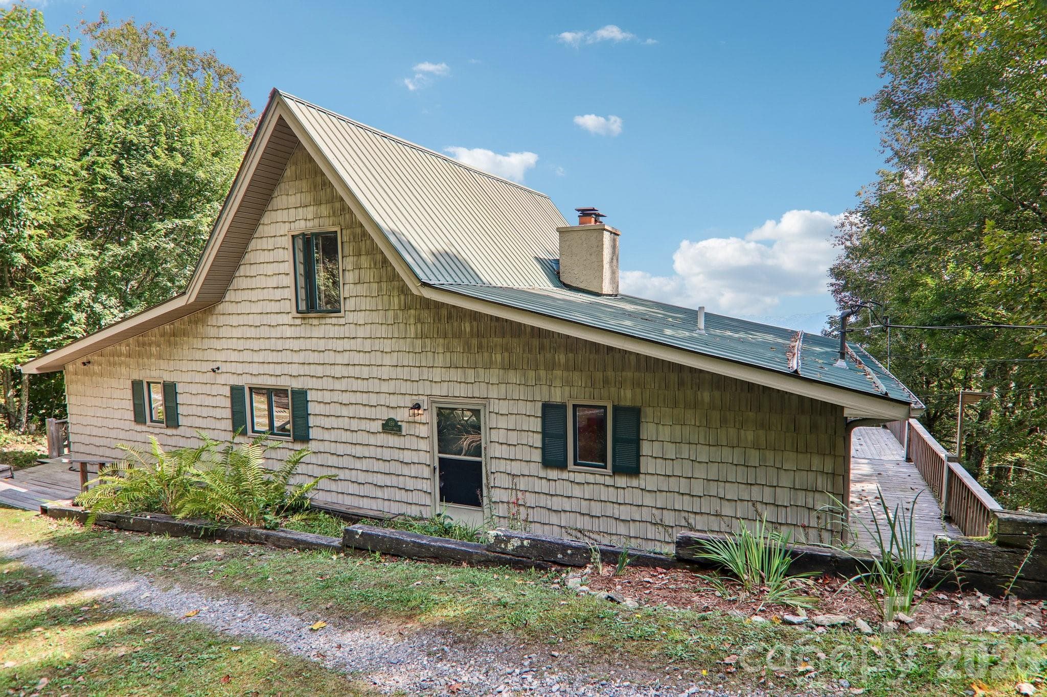 Mountain Dream Chalet - 459 Lookout Drive, Mars Hill