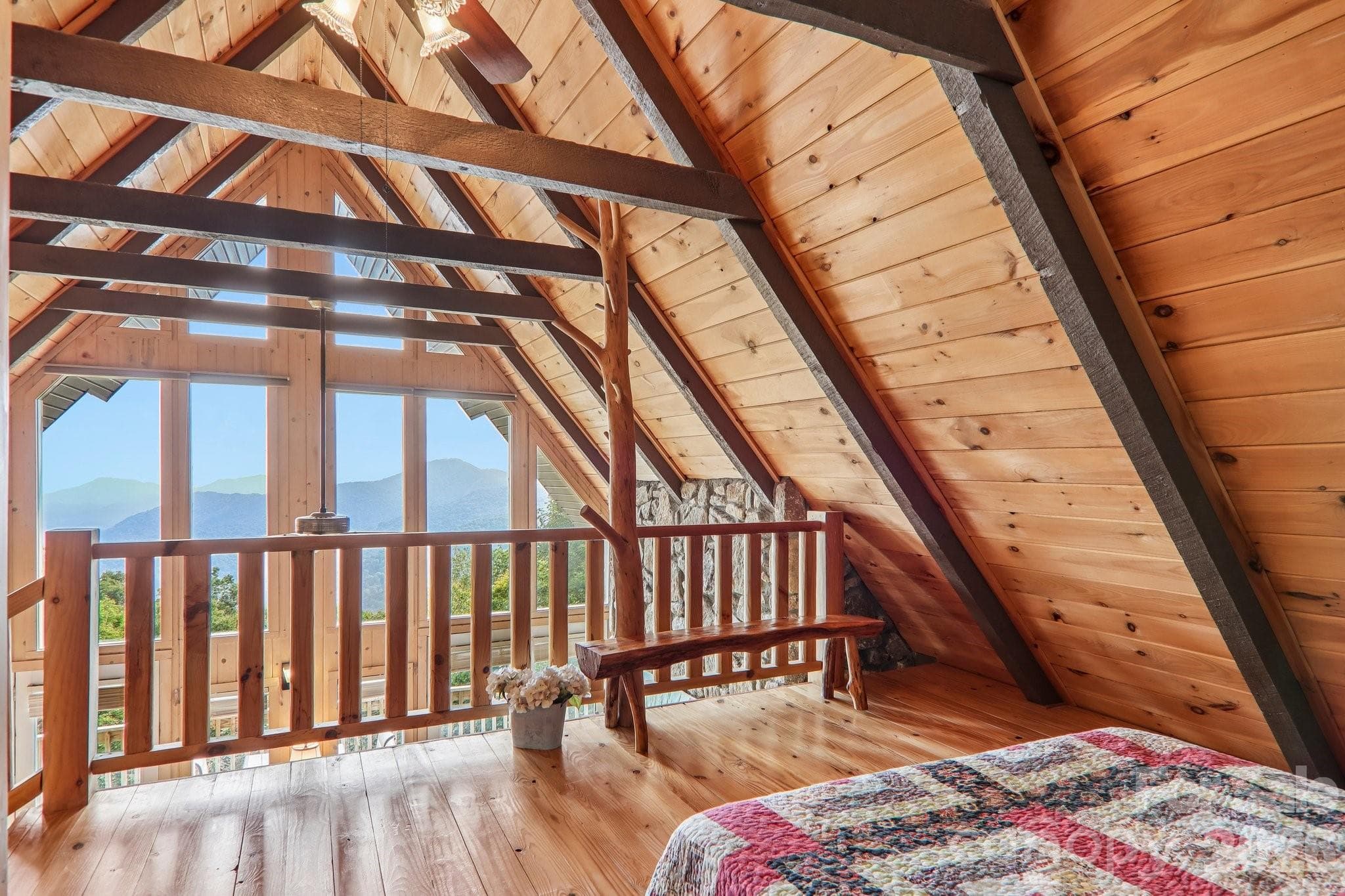Bonus Loft Area - 459 Lookout Drive, Mars Hill