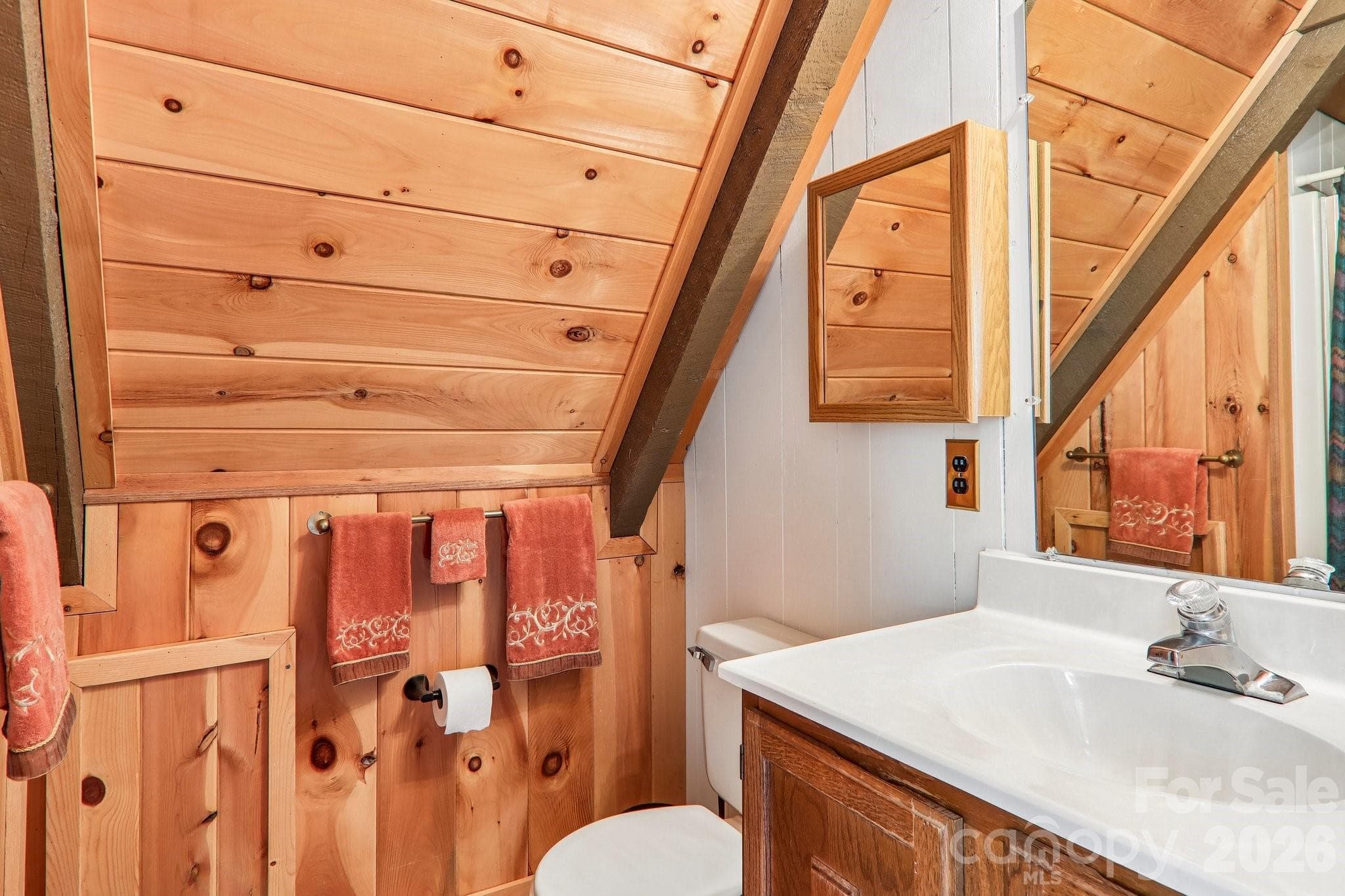 Loft Full Bath - 459 Lookout Drive, Mars Hill