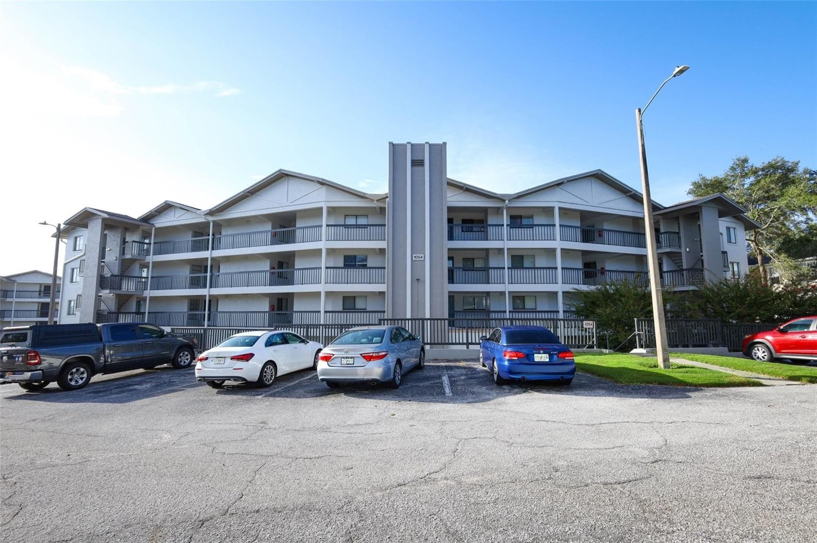 1054 LOTUS COVE CT #614