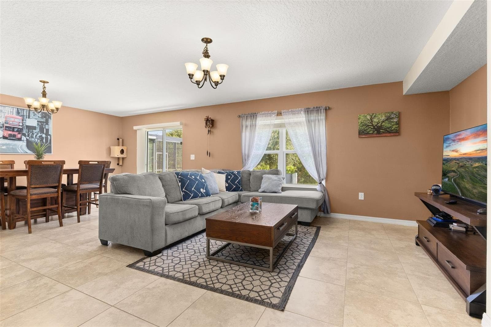 Single Family Residence at 2914 BOATING BLVD, KISSIMMEE, photo 7 of 42