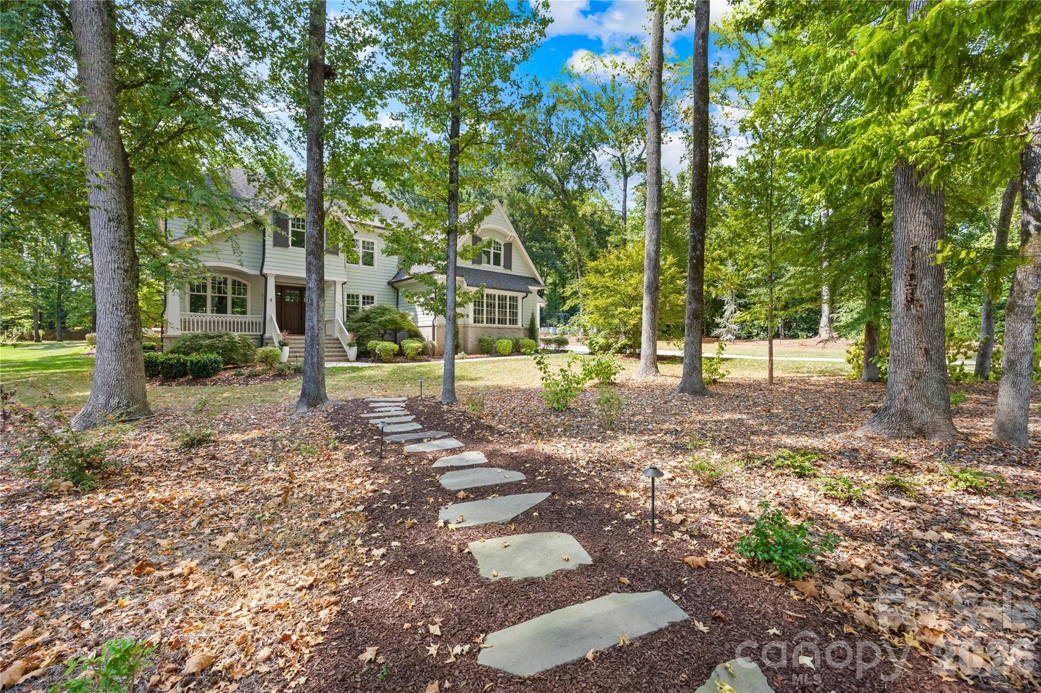 Single Family Residence at 1110 Reamoor Drive, Waxhaw, photo 2 of 46