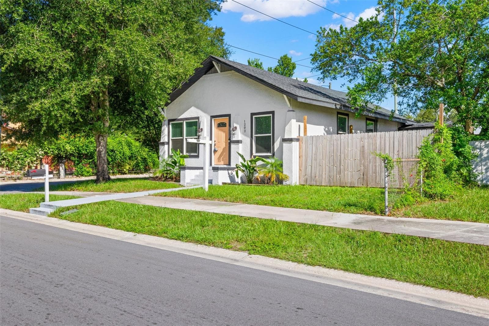 Front Exterior - 1202 E 32ND AVE, TAMPA