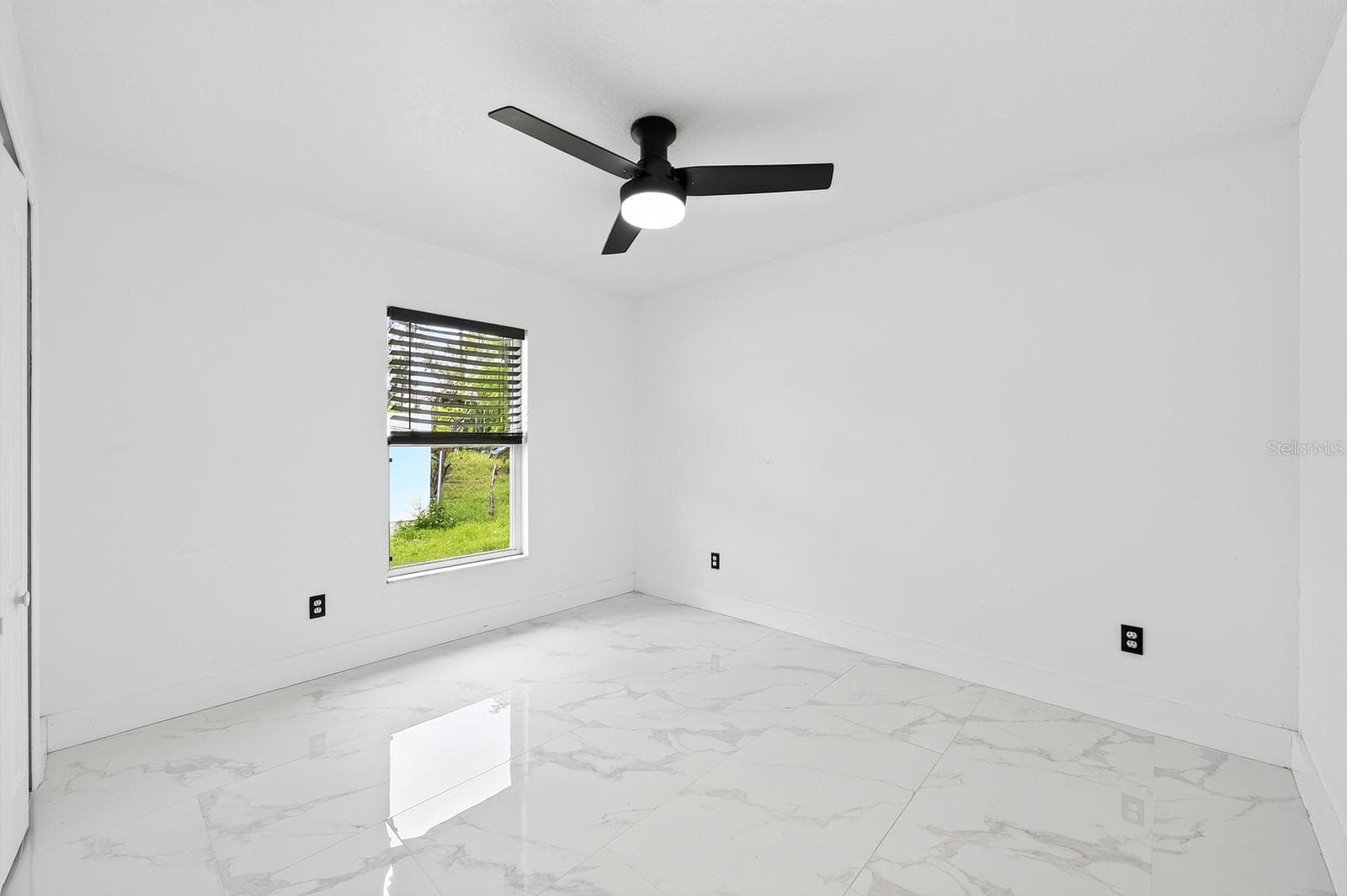 Single Family Residence at 1448 HOLLYHOCK ST, DELTONA, photo 24 of 41