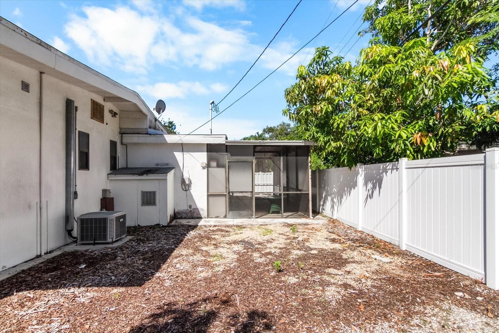Single Family Residence at 2921 WOOD ST, SARASOTA, photo 33 of 46