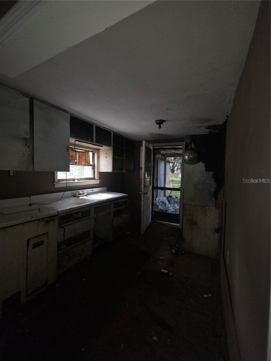 House - 213 10TH WAHNETA ST W, WINTER HAVEN